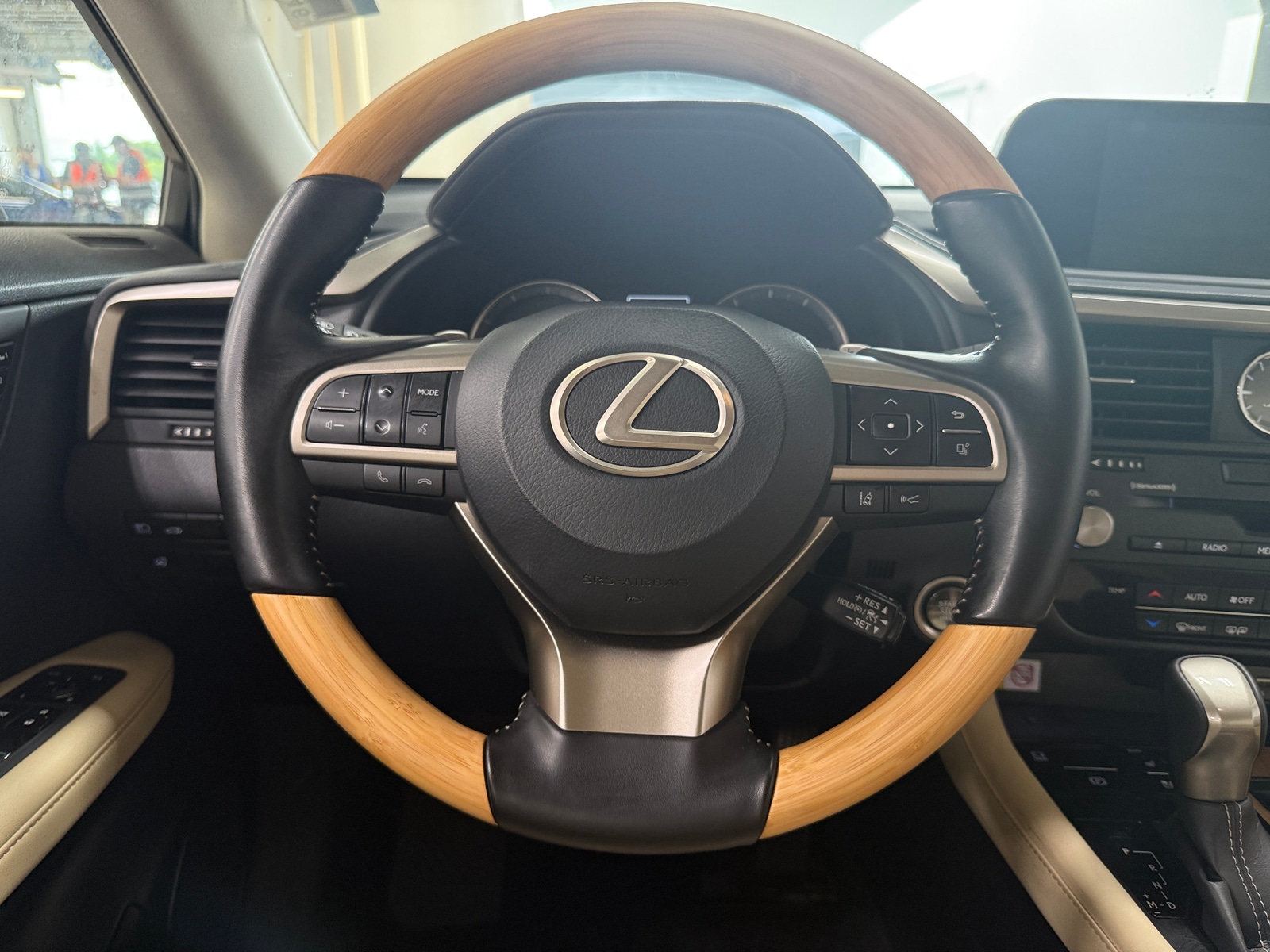 Thumbnail: 2022 Lexus RX - 4