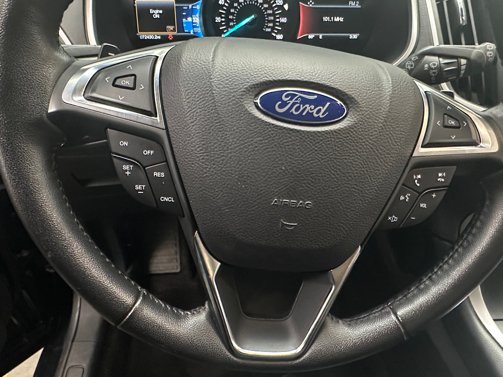 Thumbnail: 2017 Ford Edge - 4