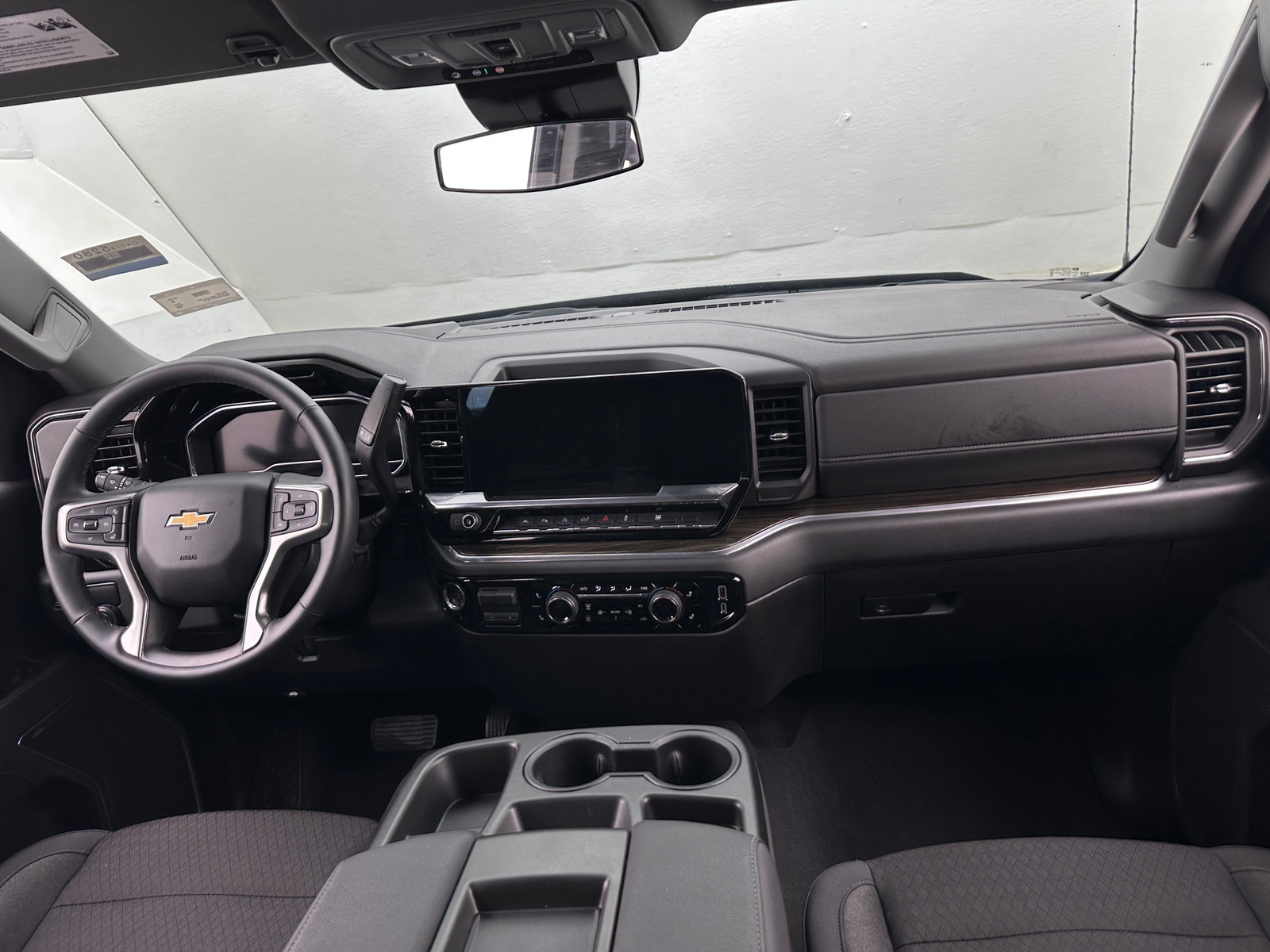 Thumbnail: 2025 Chevrolet Silverado 1500 - 3