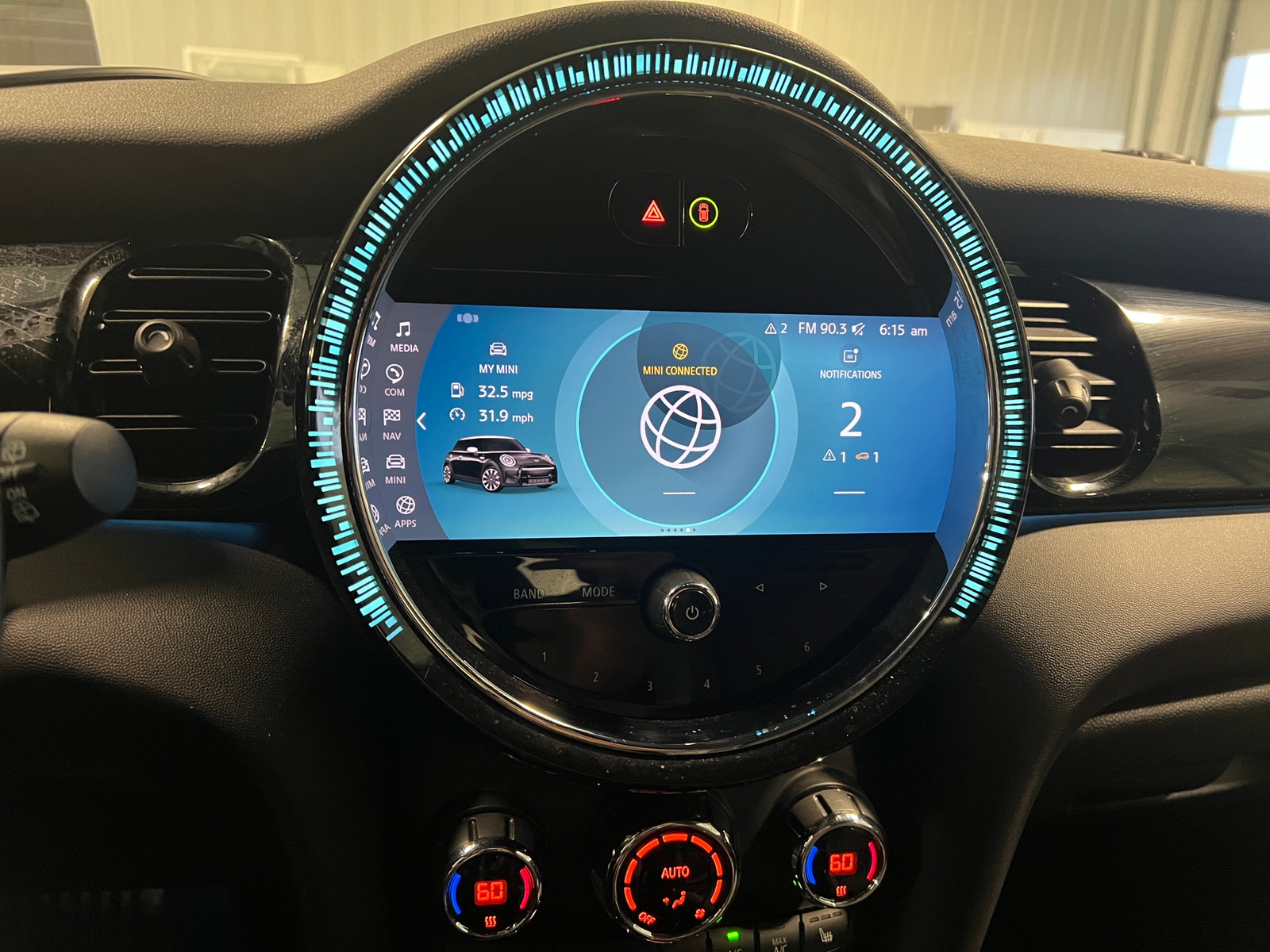 Thumbnail: 2022 MINI Cooper Hardtop - 4
