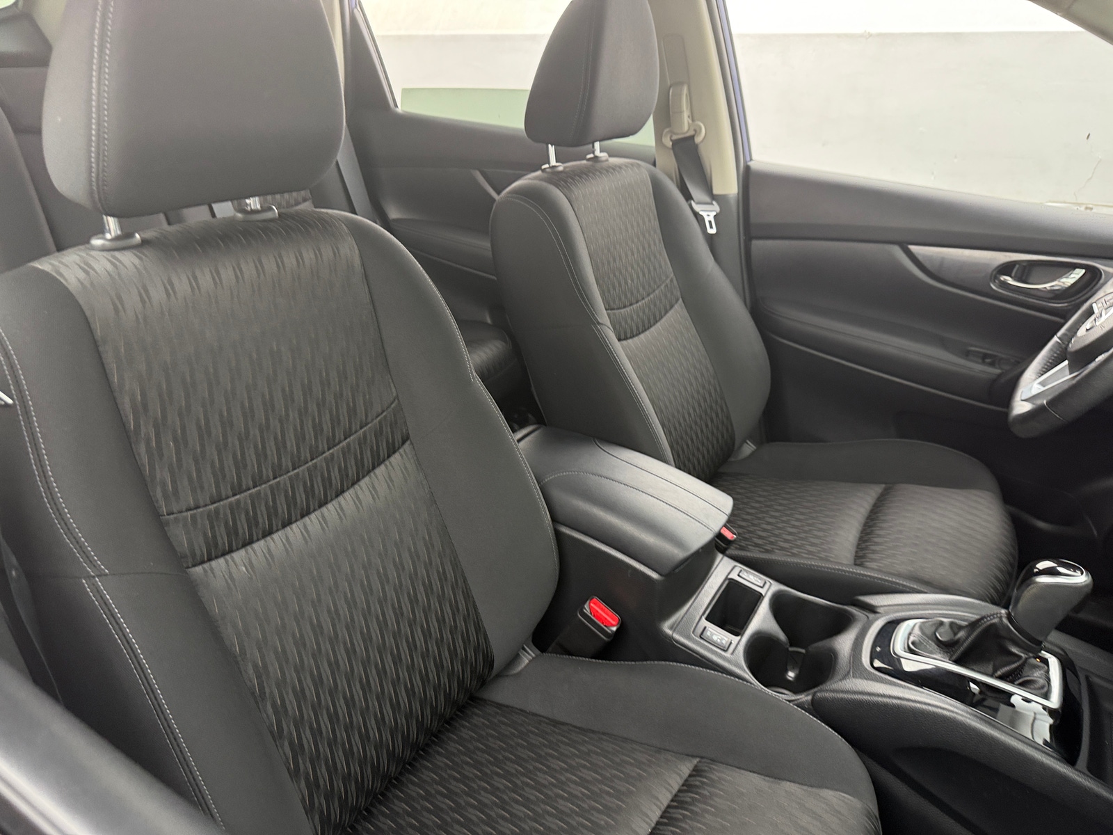 Thumbnail: 2018 Nissan Rogue - 2