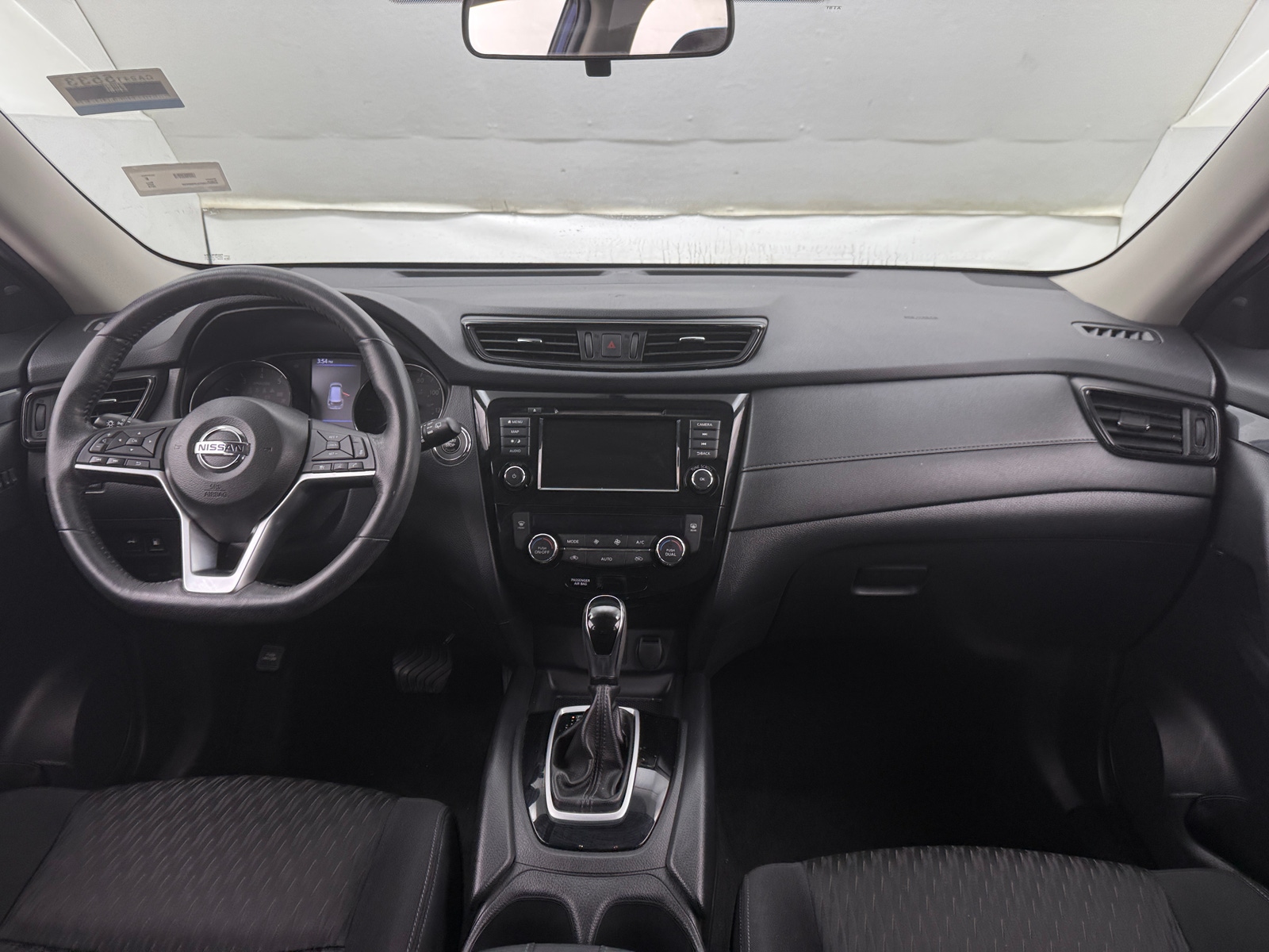 Thumbnail: 2018 Nissan Rogue - 3