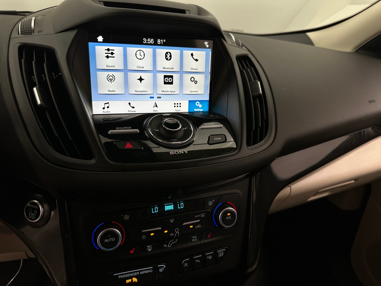 Thumbnail: 2018 Ford Escape - 3