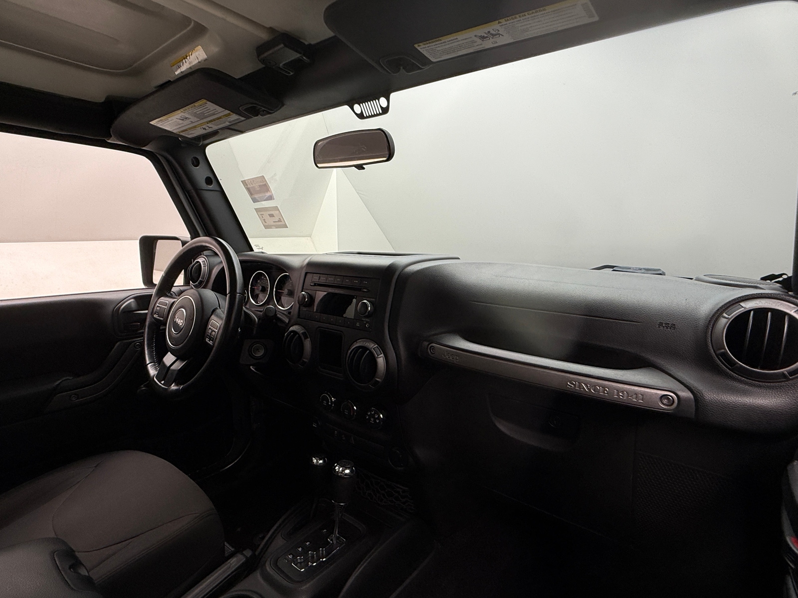 Thumbnail: 2017 Jeep Wrangler - 3