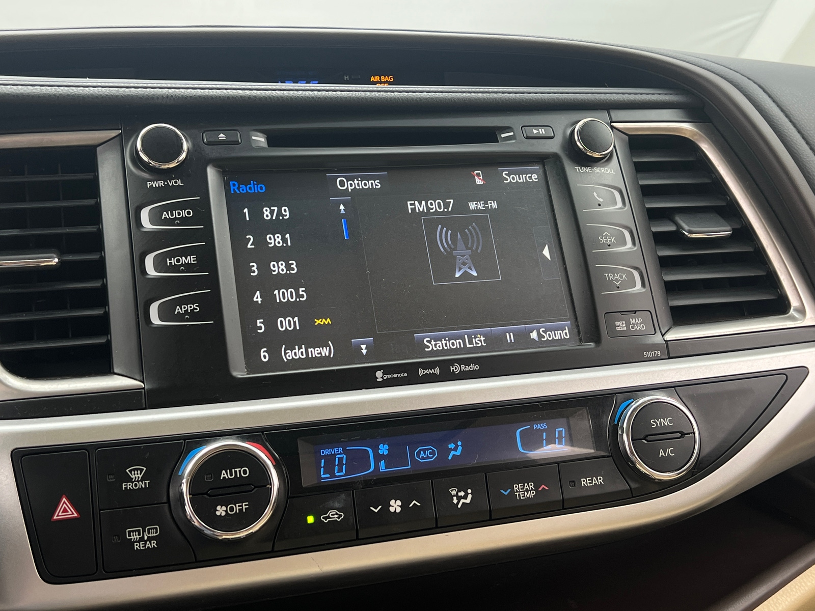 Thumbnail: 2018 Toyota Highlander - 3