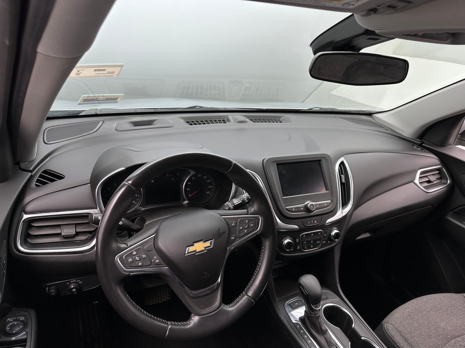 Thumbnail: 2022 Chevrolet Equinox - 3