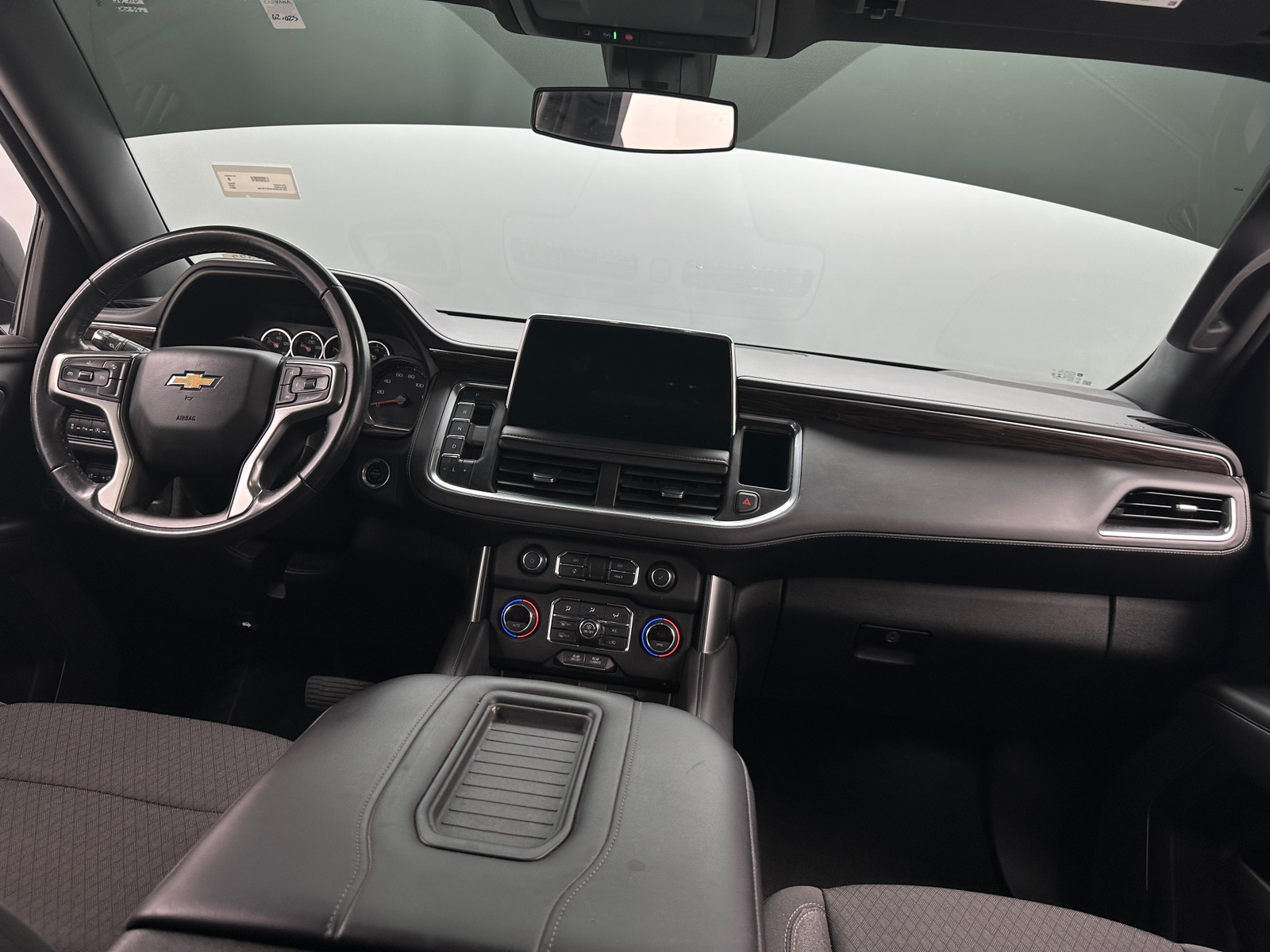 Thumbnail: 2021 Chevrolet Suburban - 3