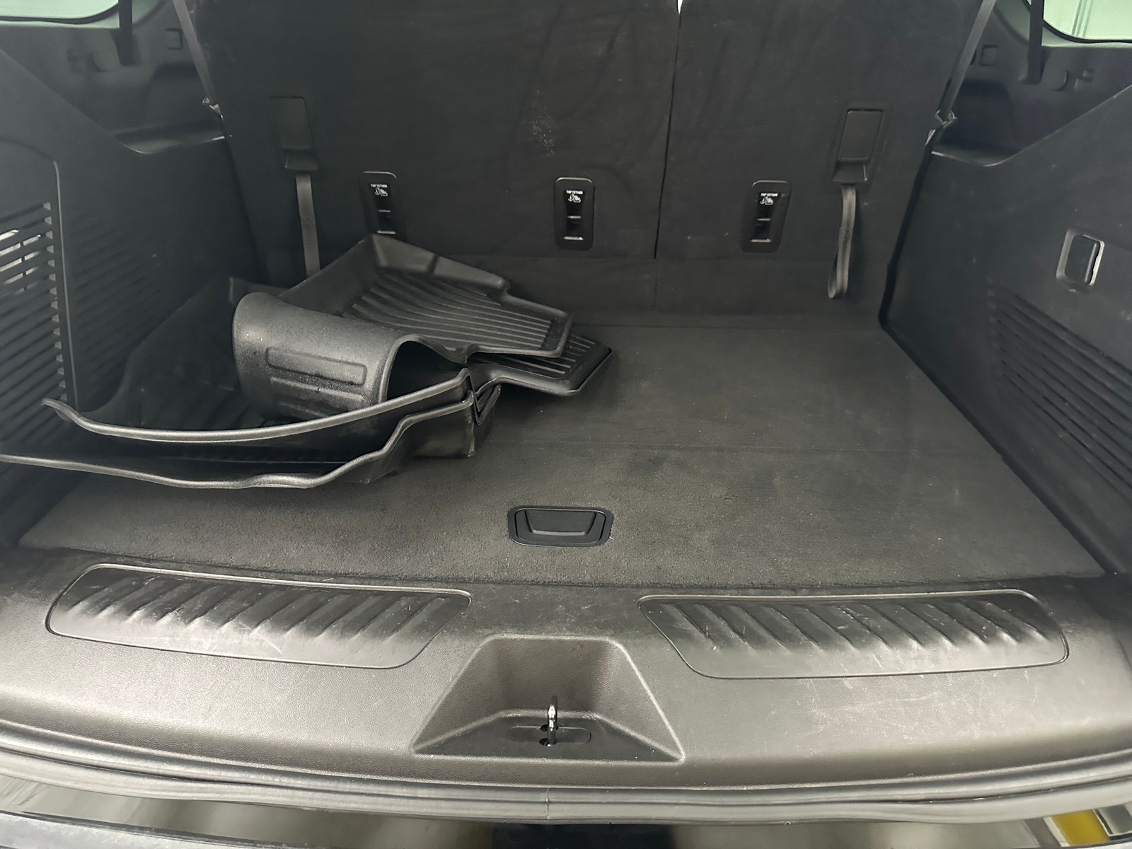 Thumbnail: 2021 Chevrolet Suburban - 7