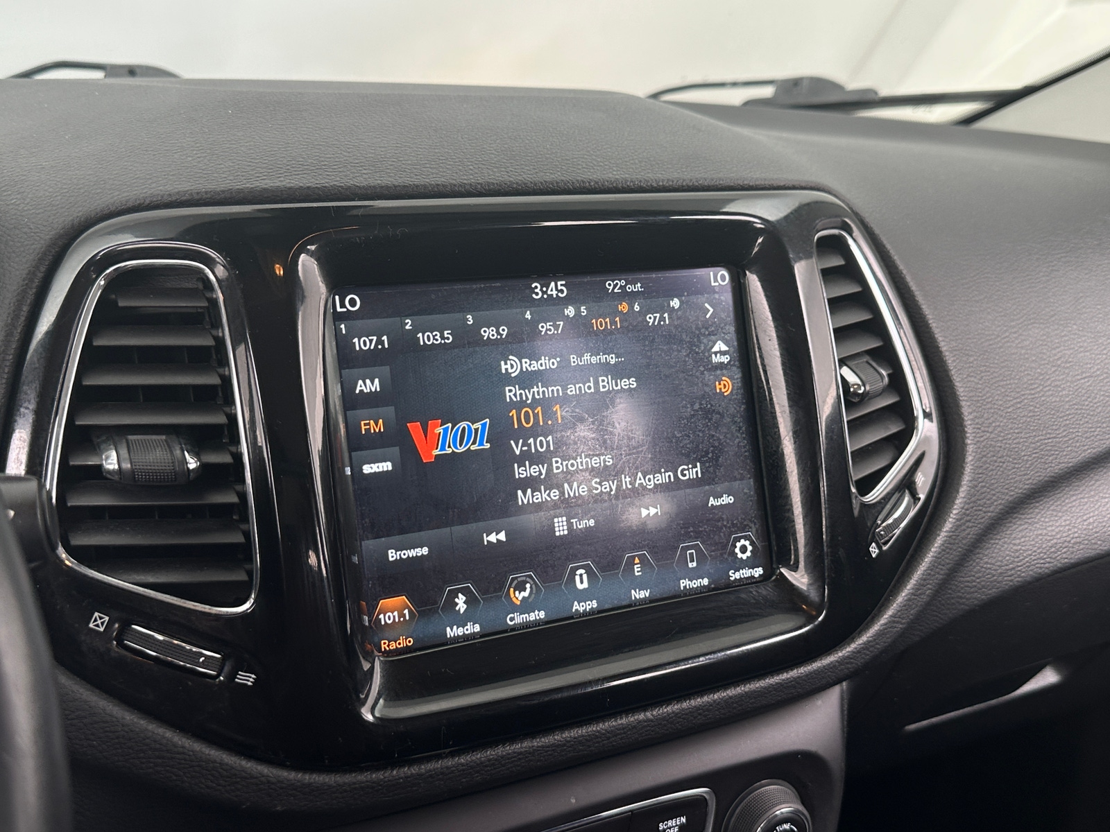 Thumbnail: 2019 Jeep Compass - 4