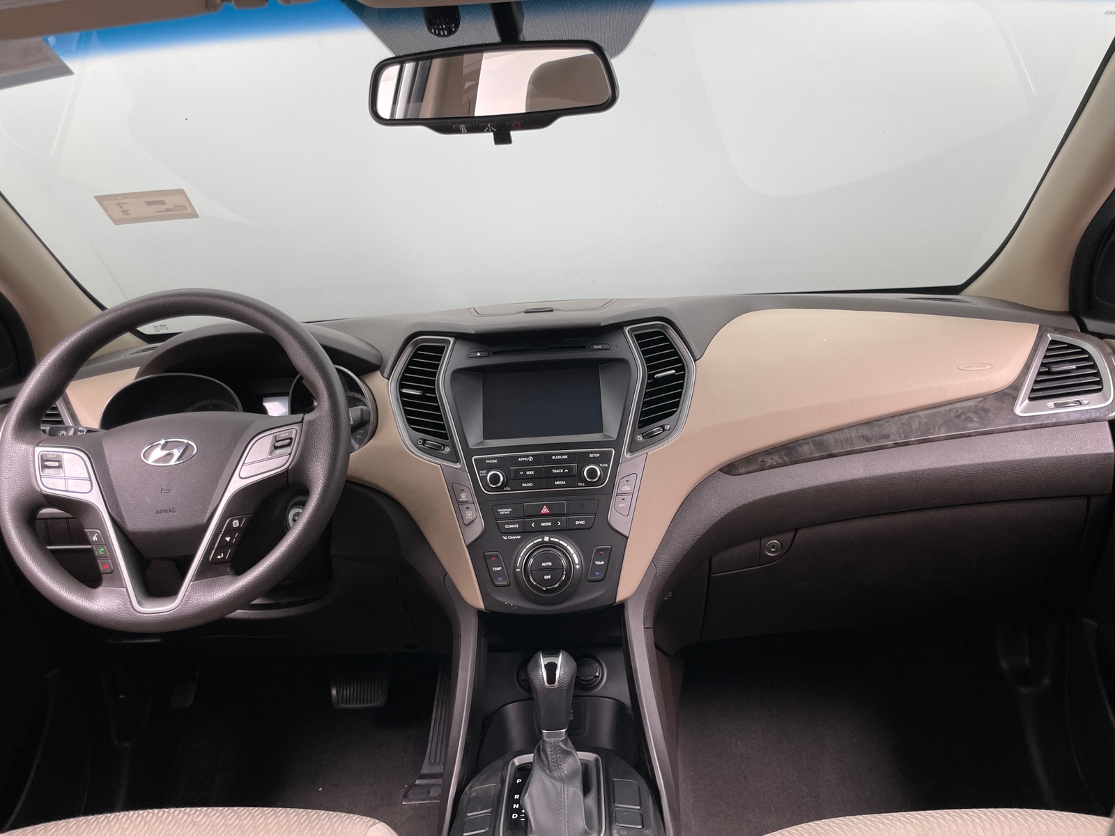 Thumbnail: 2017 Hyundai Santa Fe - 3