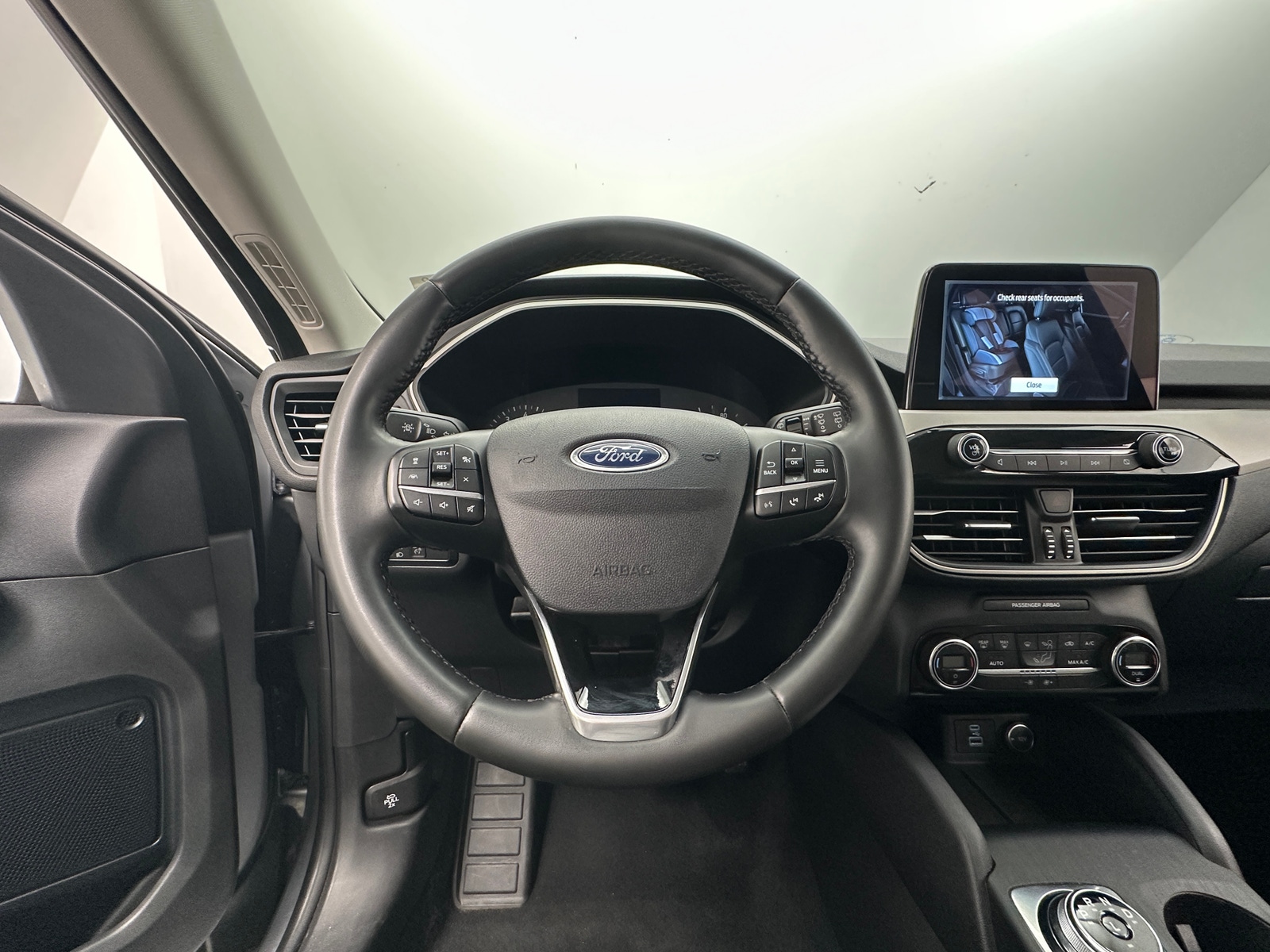 Thumbnail: 2021 Ford Escape - 5
