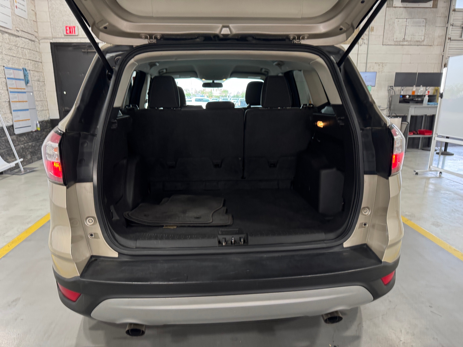 Thumbnail: 2018 Ford Escape - 7