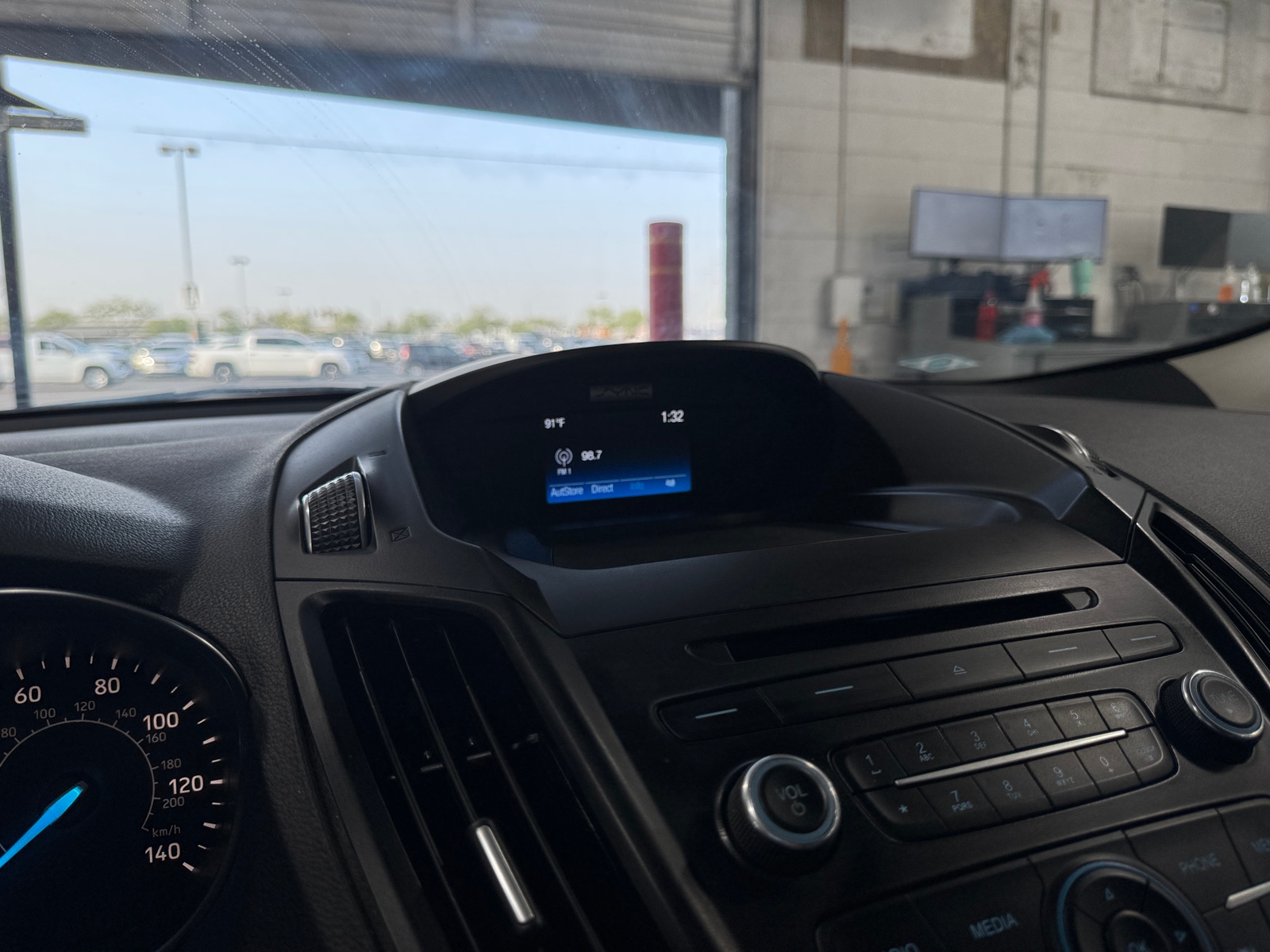 Thumbnail: 2018 Ford Escape - 4