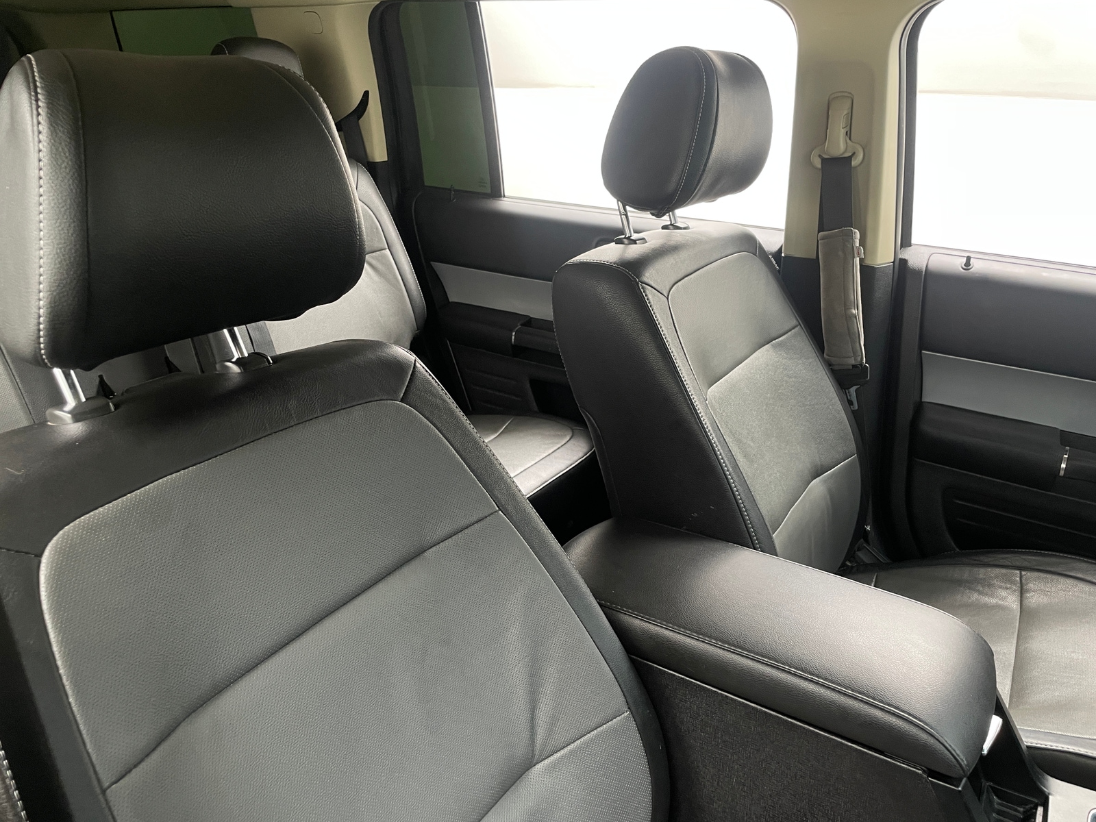 Thumbnail: 2015 Ford Flex - 2