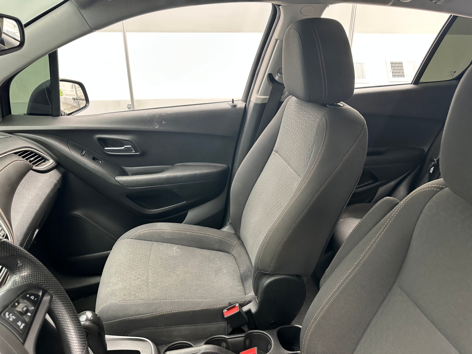 Thumbnail: 2019 Chevrolet Trax - 2
