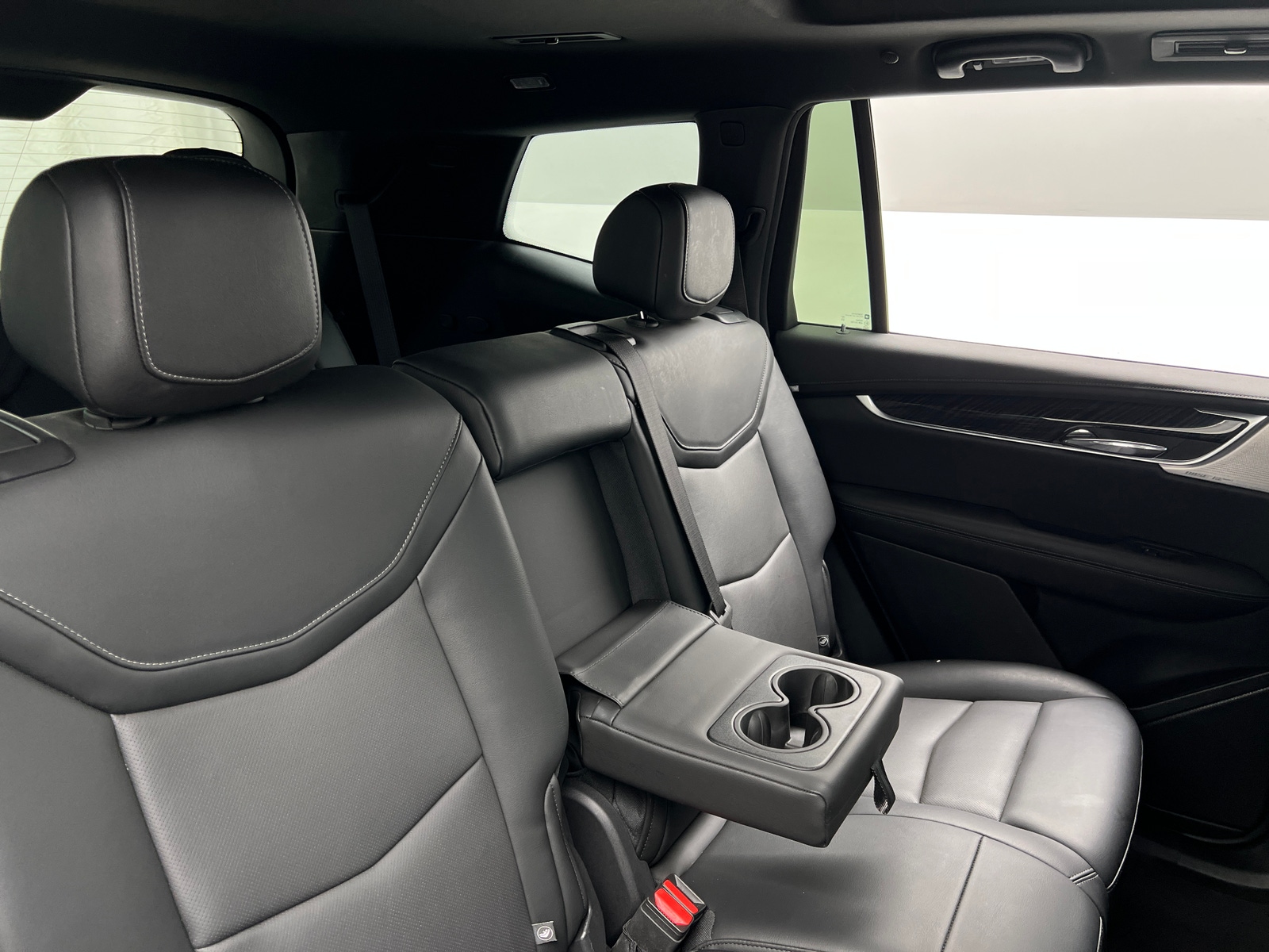 Thumbnail: 2024 Cadillac XT6 - 5