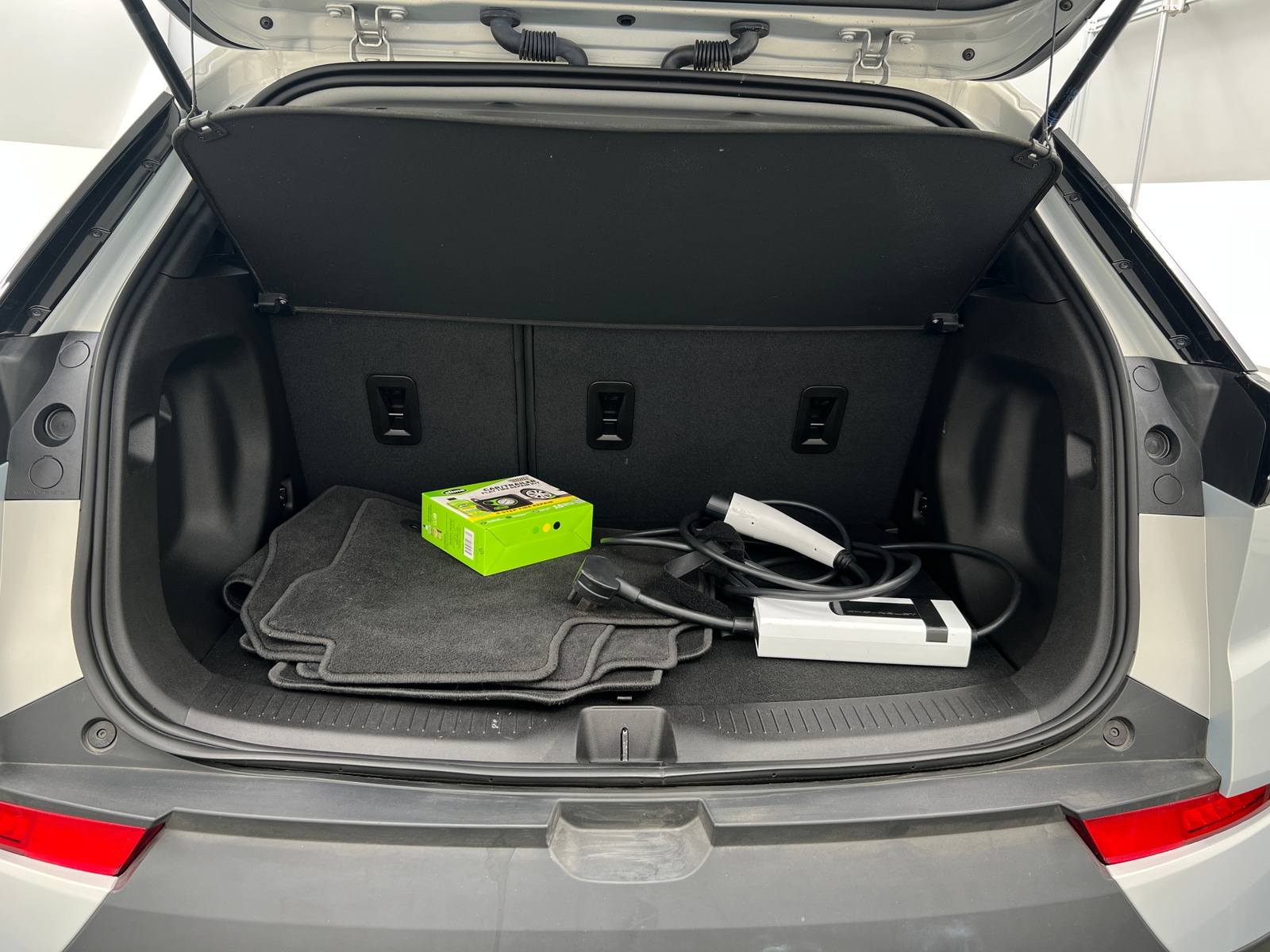 Thumbnail: 2023 Chevrolet Bolt EUV - 7