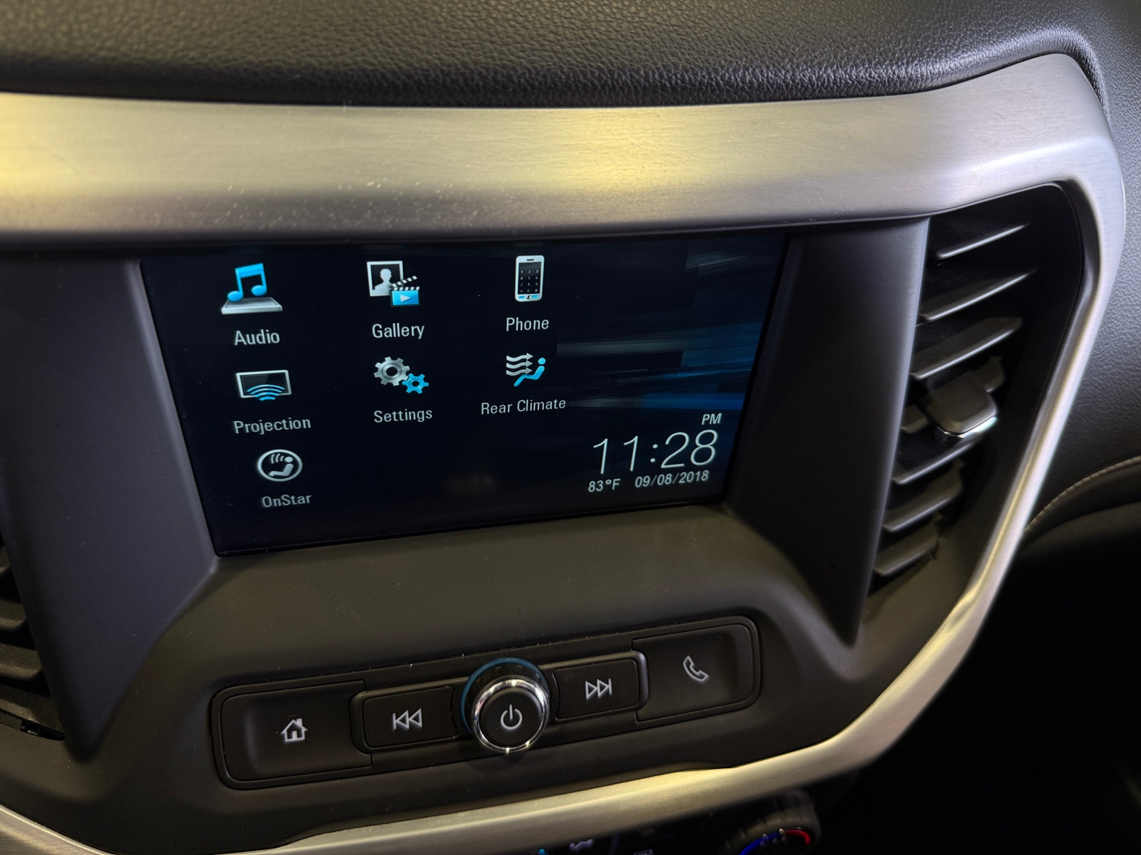 Thumbnail: 2019 GMC Acadia - 4