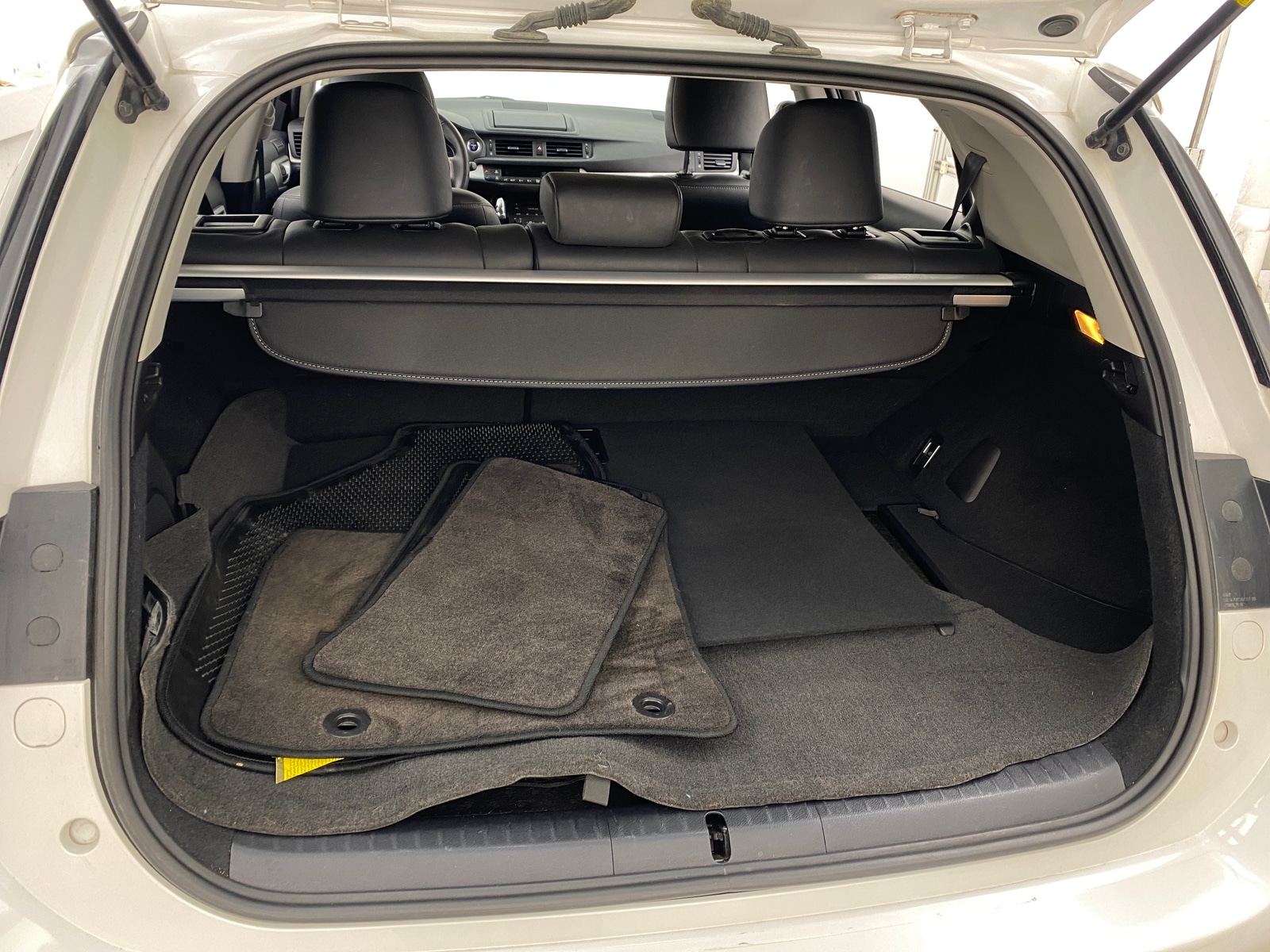 Thumbnail: 2012 Lexus CT - 6