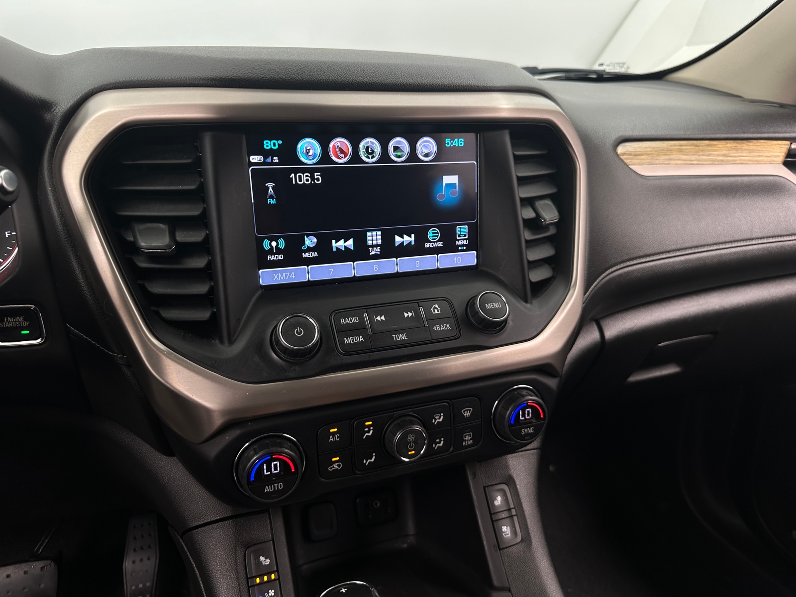 Thumbnail: 2018 GMC Acadia - 3