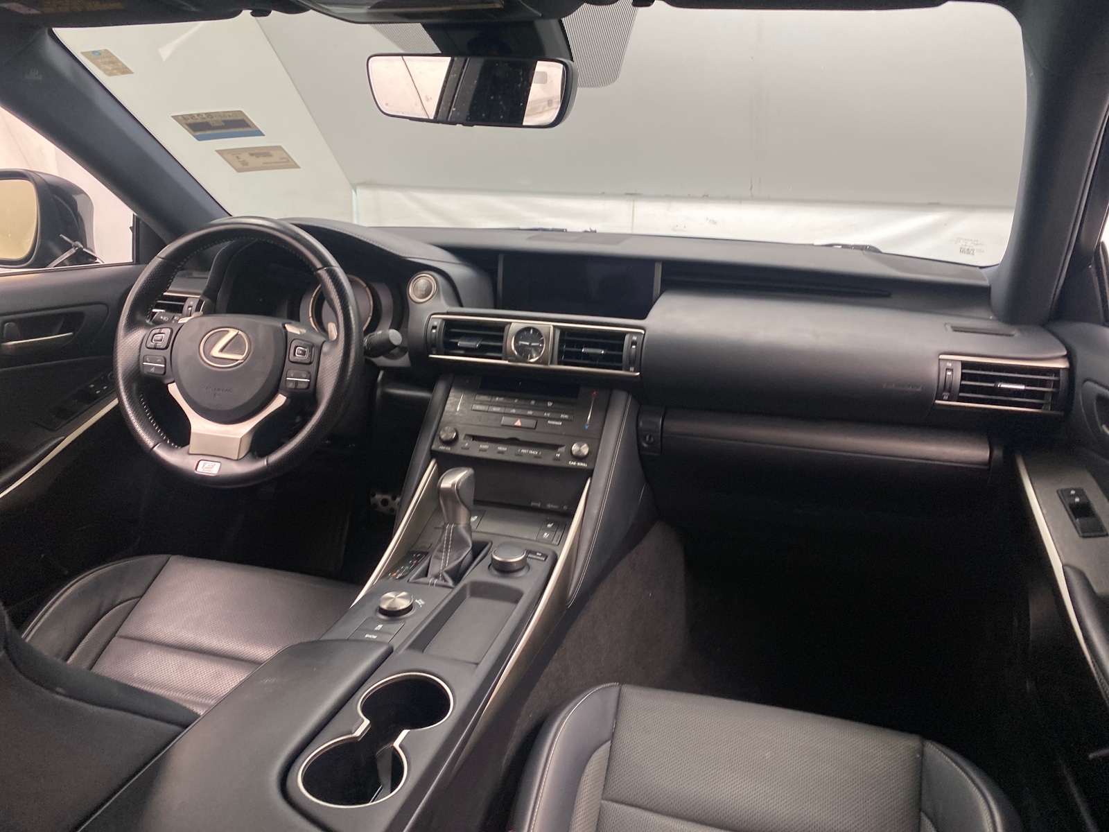 Thumbnail: 2020 Lexus IS - 2