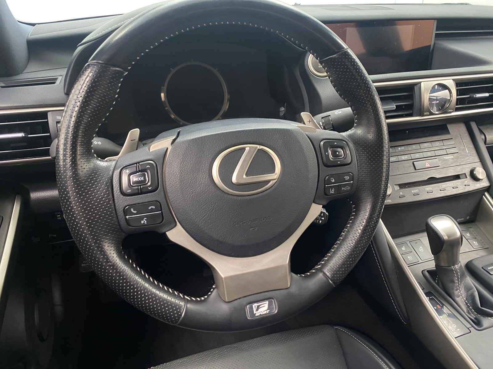 Thumbnail: 2020 Lexus IS - 4
