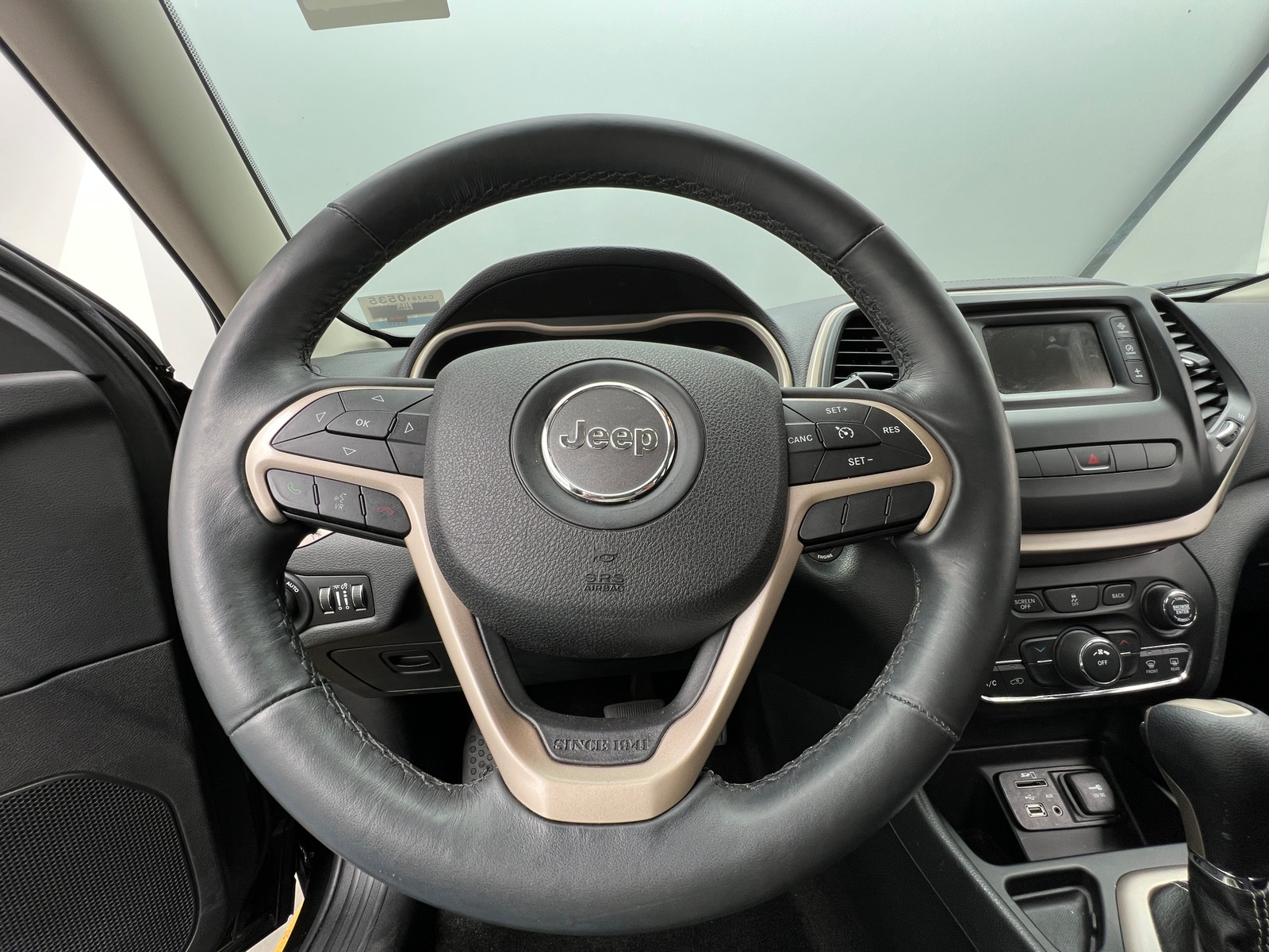 Thumbnail: 2015 Jeep Cherokee - 5