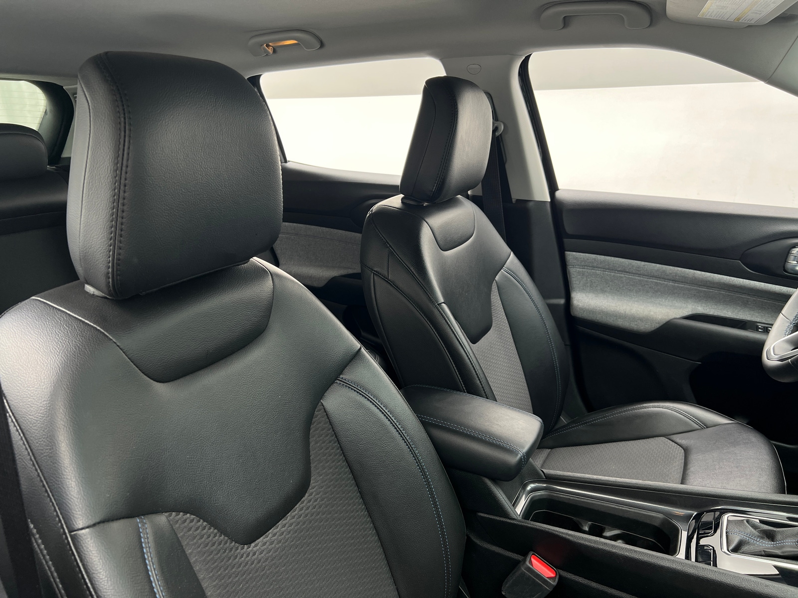 Thumbnail: 2022 Jeep Compass - 2
