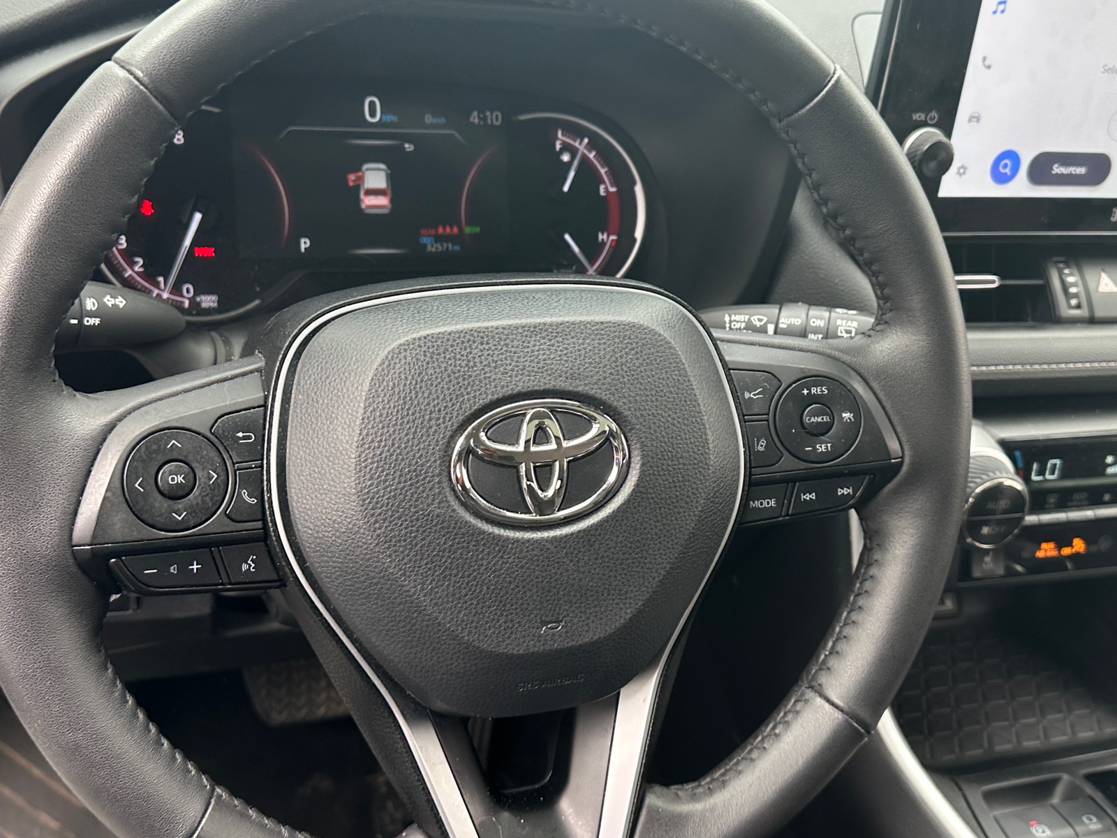 Thumbnail: 2023 Toyota RAV4 - 4
