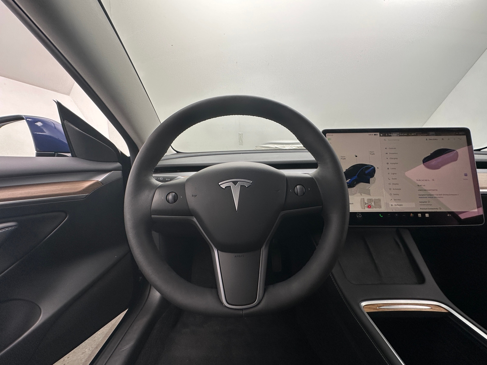 Thumbnail: 2023 Tesla Model 3 - 4