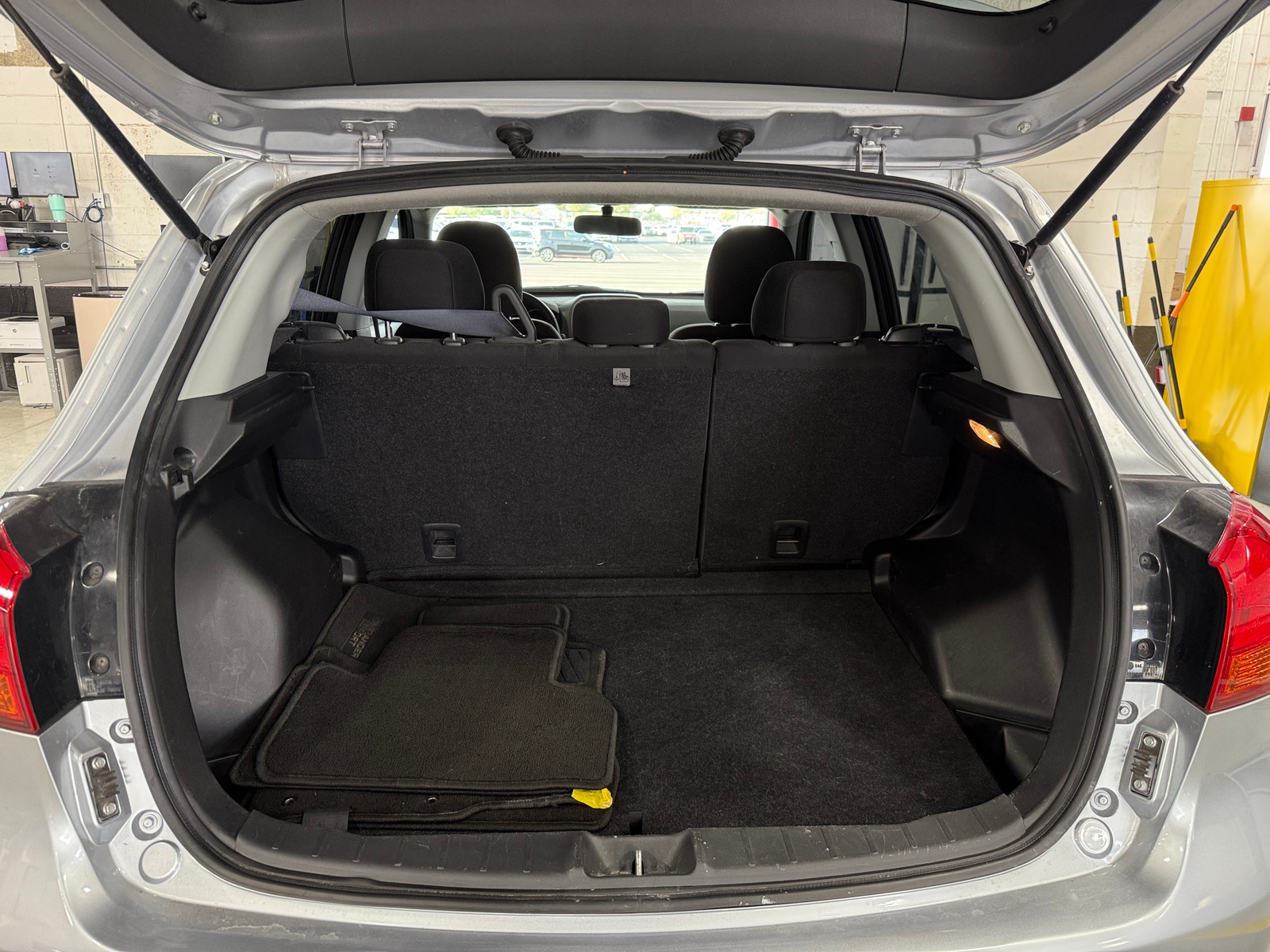 Thumbnail: 2017 Mitsubishi Outlander Sport - 7