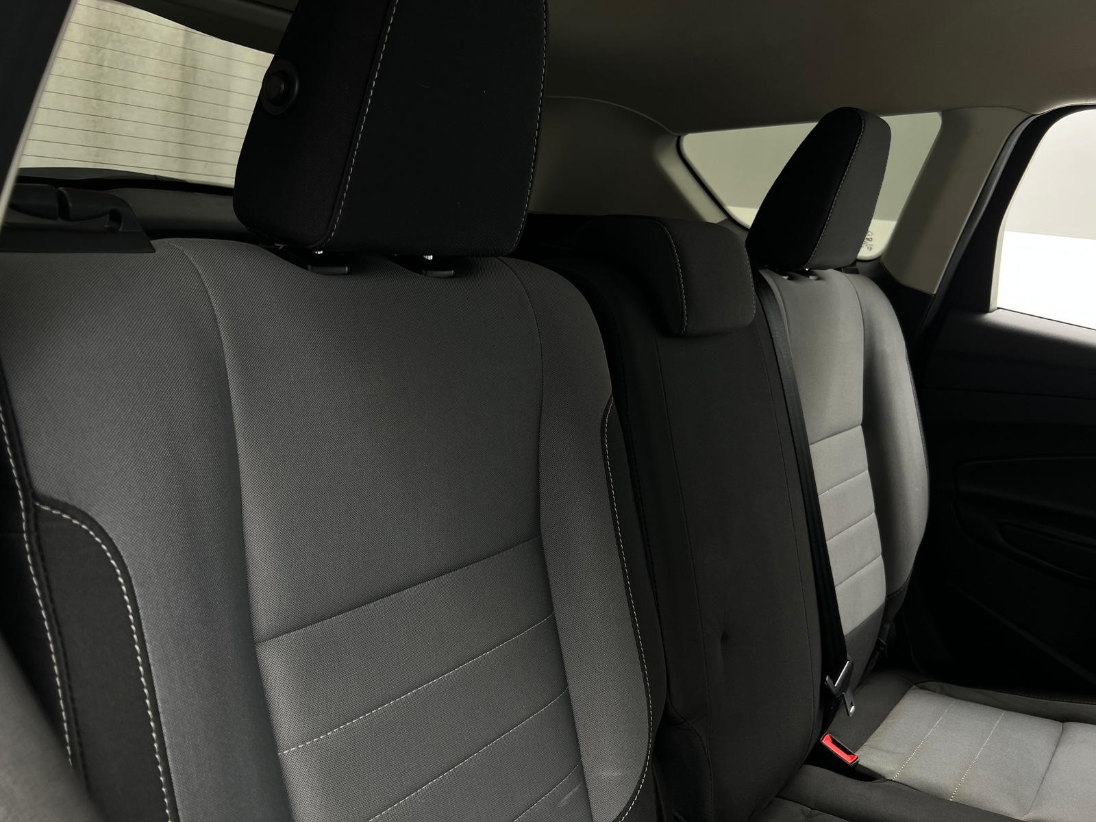 Thumbnail: 2019 Ford Escape - 6