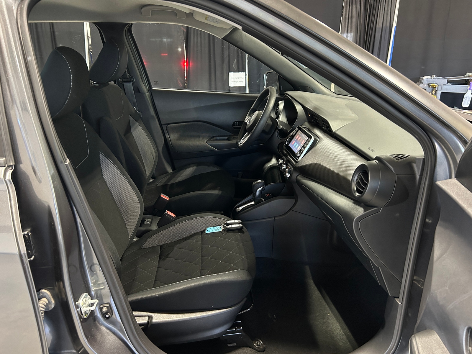 Thumbnail: 2020 Nissan Kicks - 2