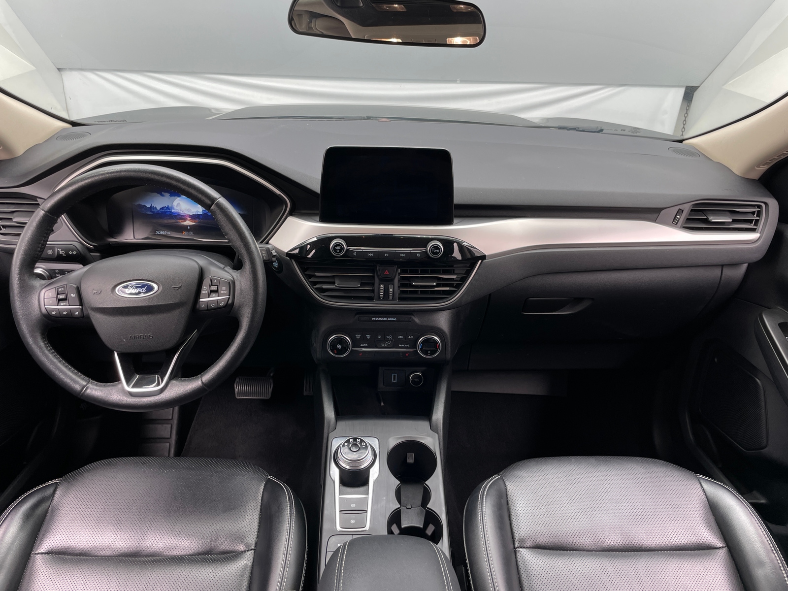 Thumbnail: 2020 Ford Escape - 3