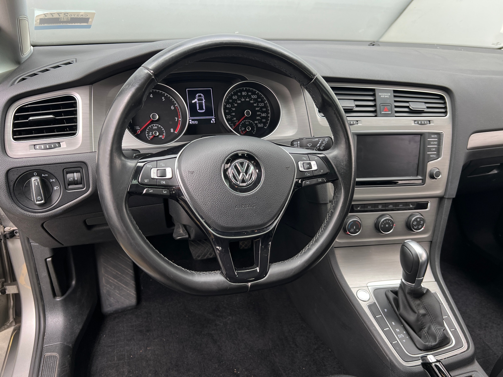 Thumbnail: 2017 Volkswagen Golf - 5