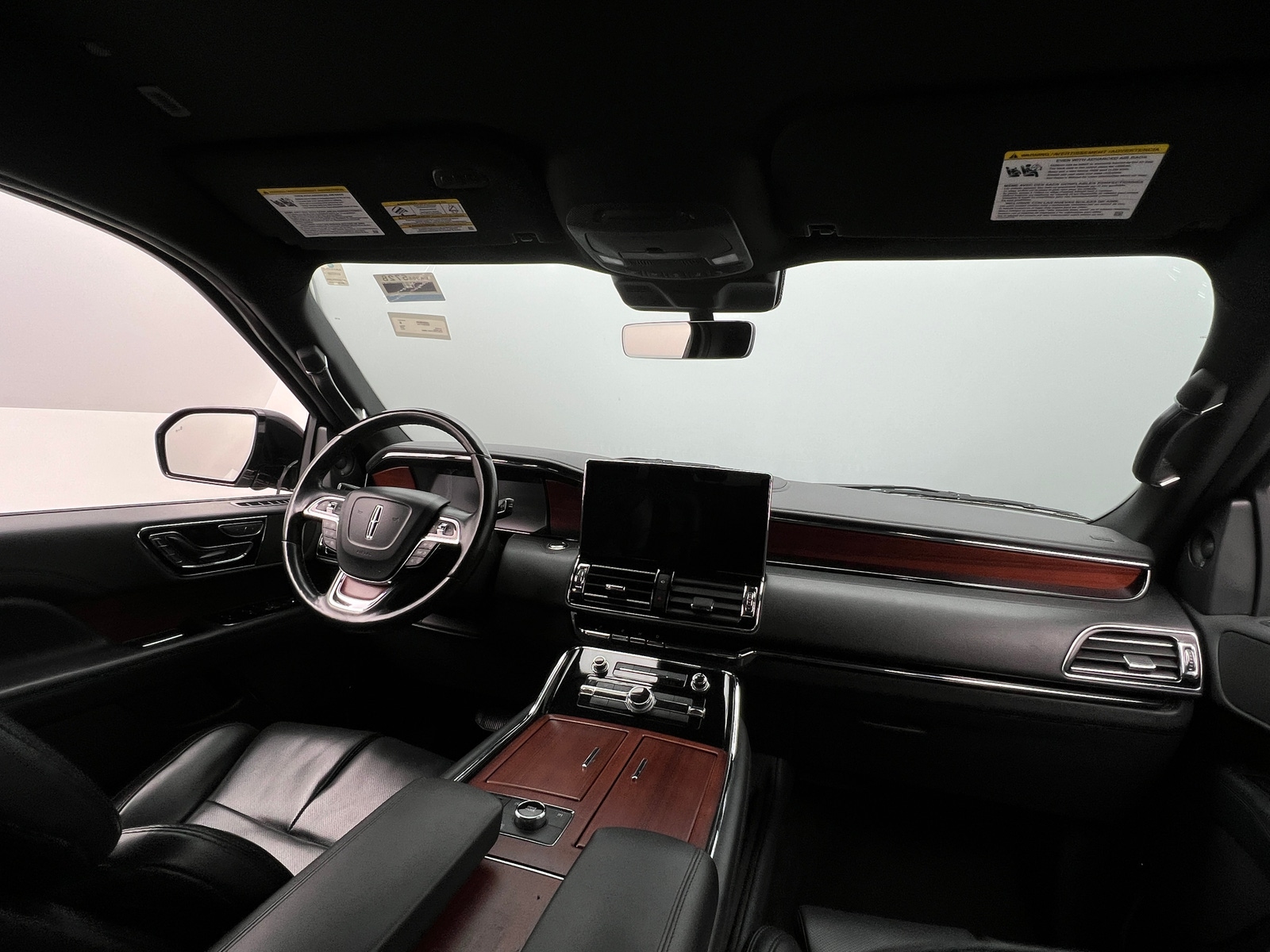 Thumbnail: 2022 Lincoln Navigator - 2