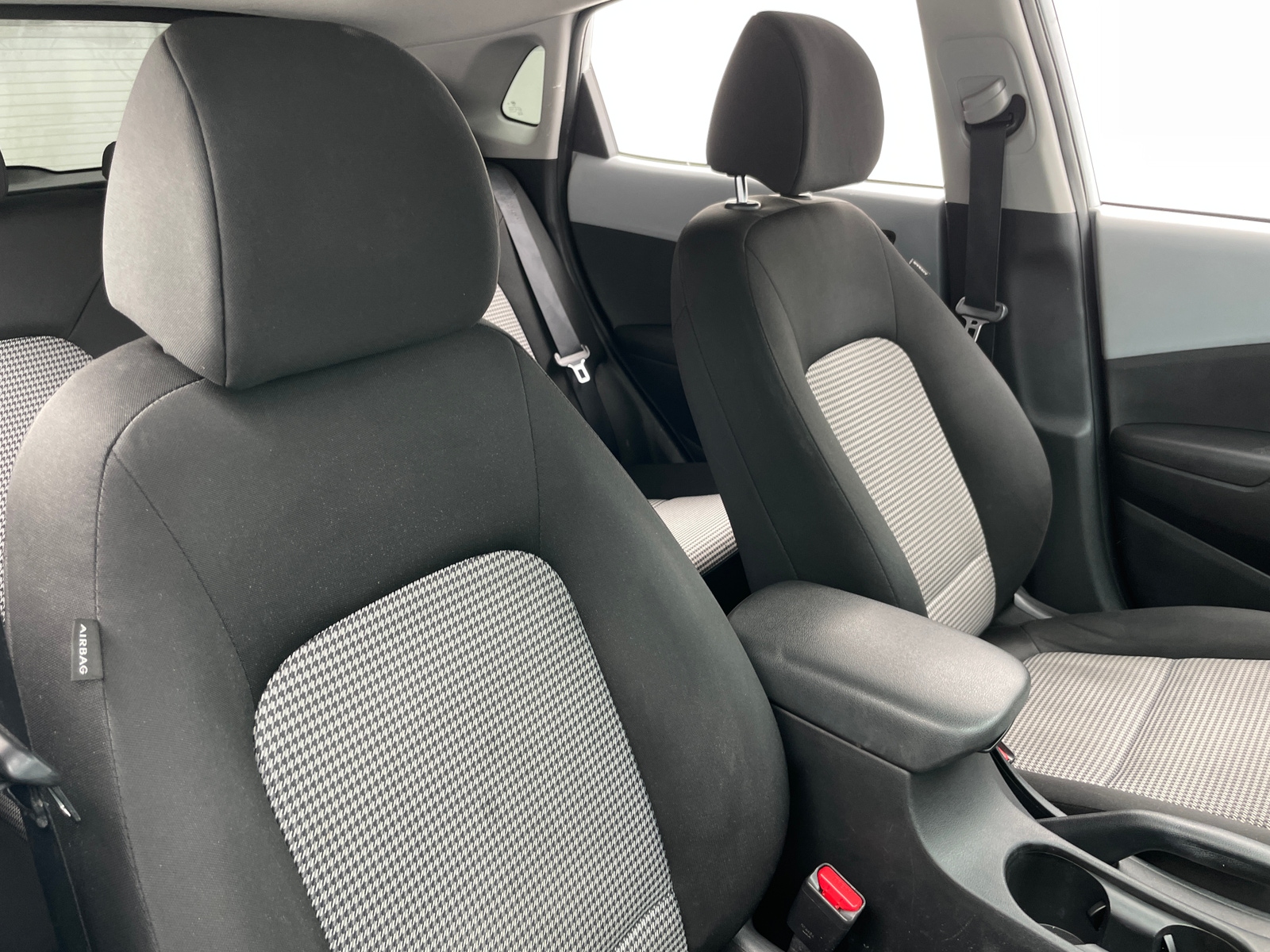 Thumbnail: 2019 Hyundai Kona - 2