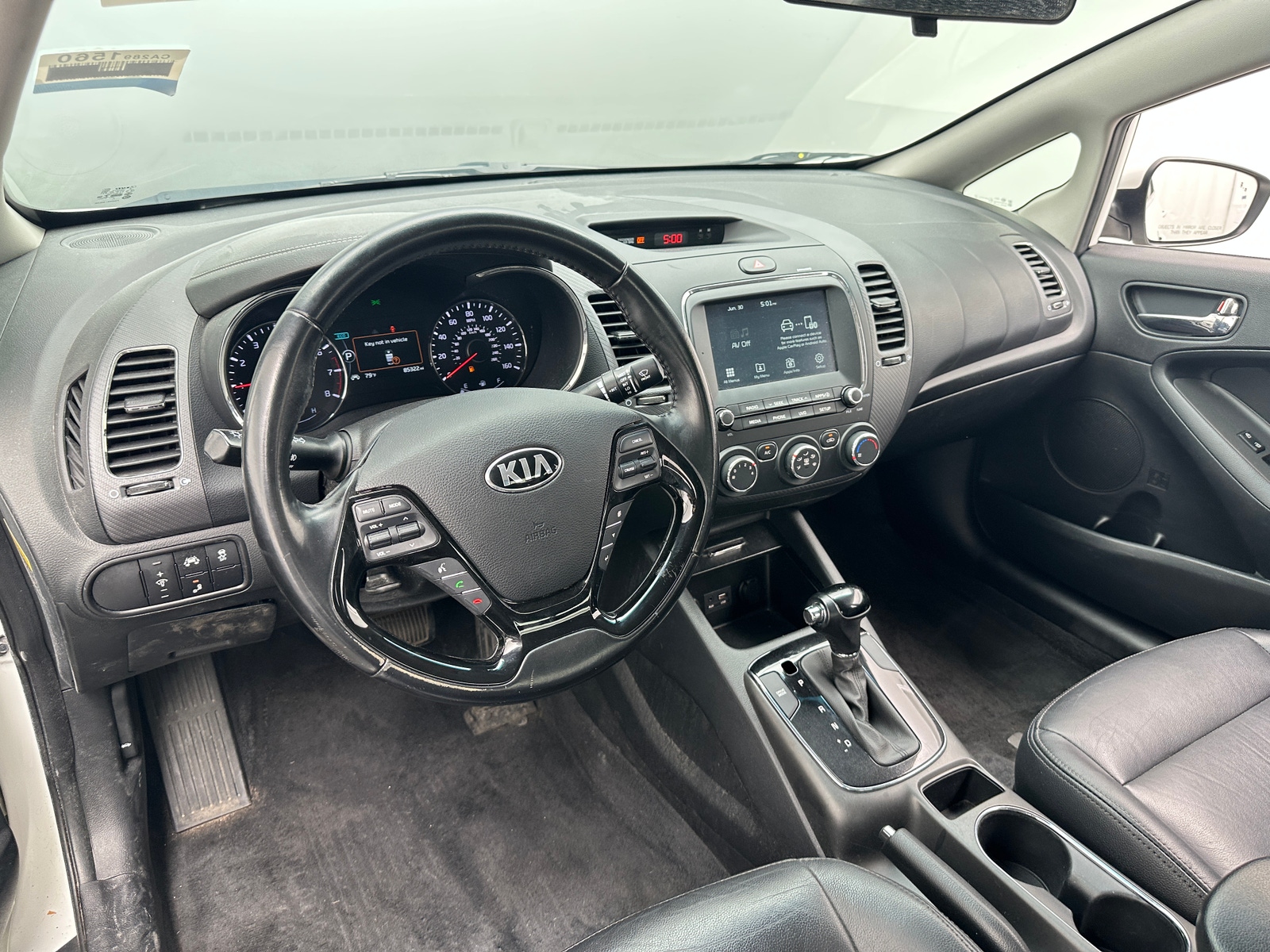 Thumbnail: 2017 Kia Forte - 3