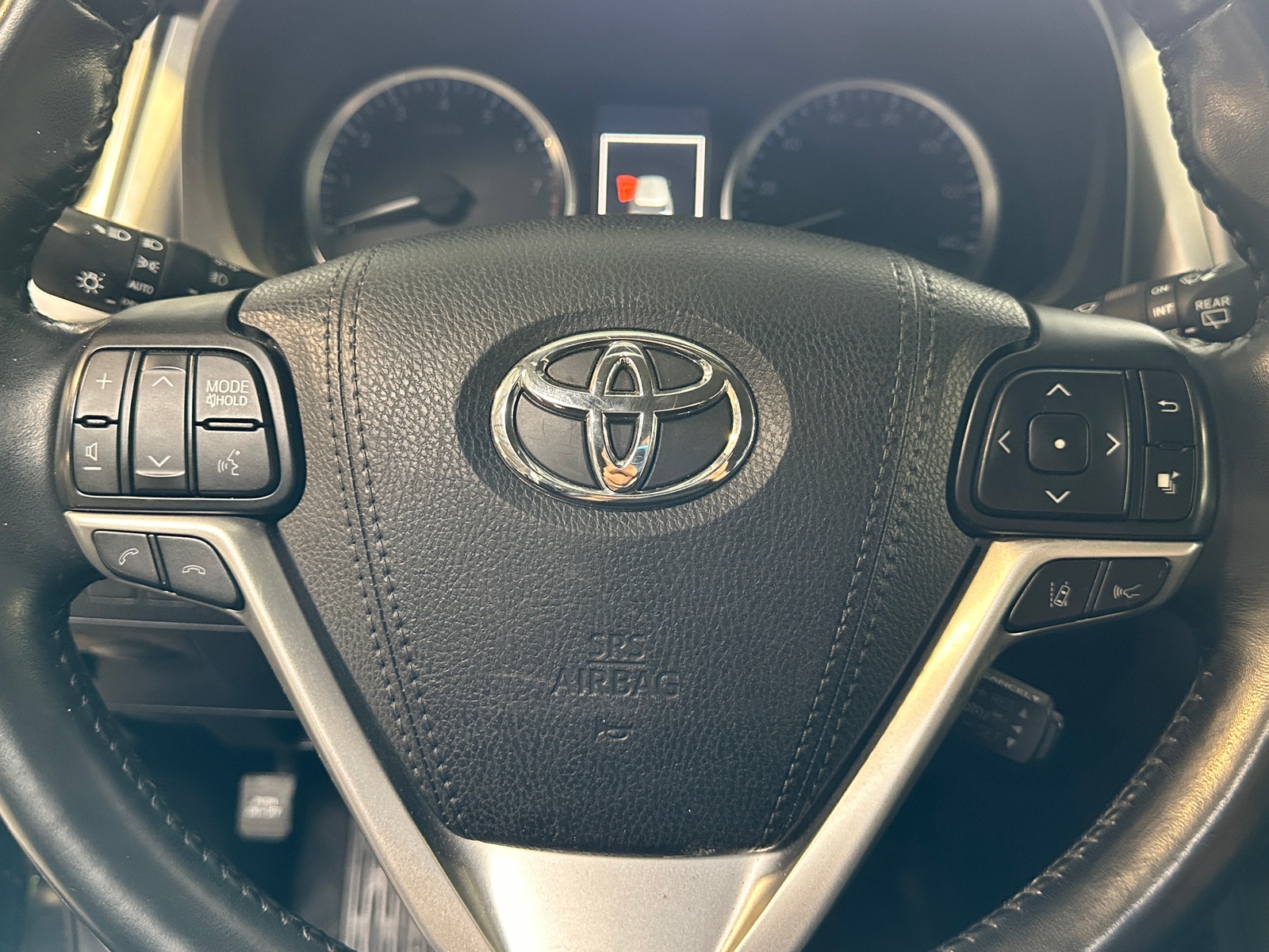 Thumbnail: 2018 Toyota Highlander - 5