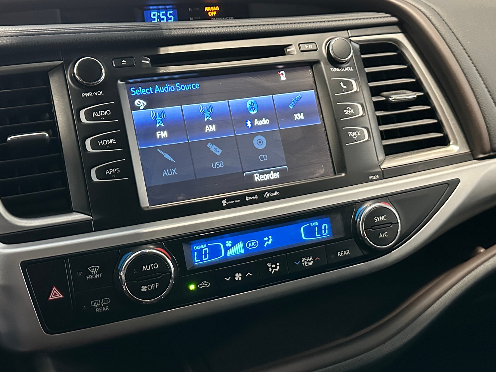 Thumbnail: 2018 Toyota Highlander - 4