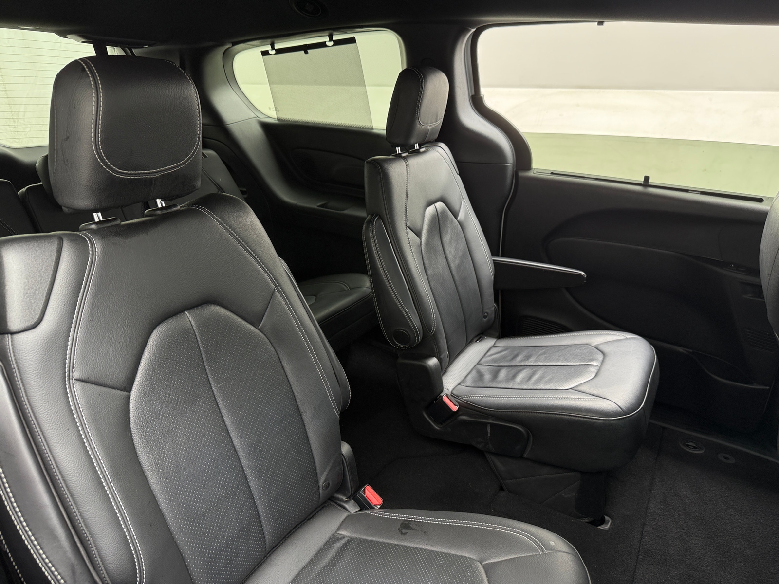 Thumbnail: 2020 Chrysler Pacifica - 5