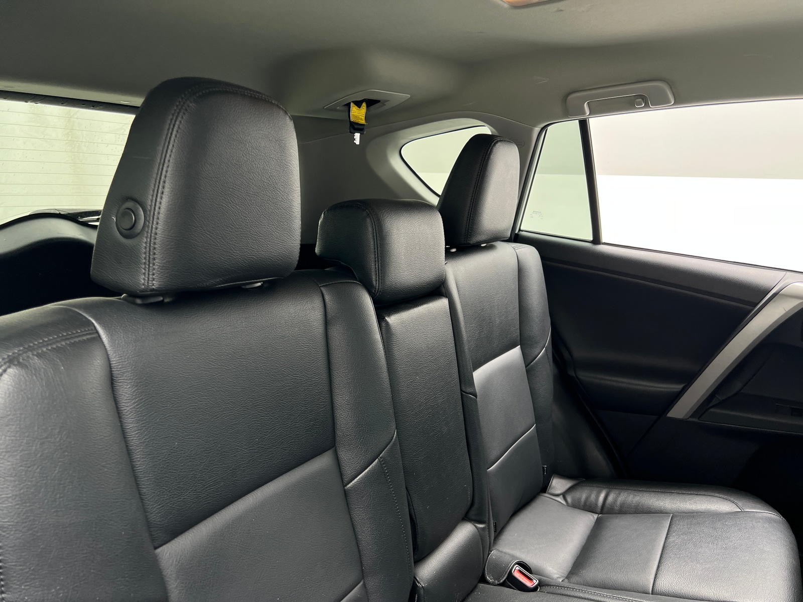 Thumbnail: 2017 Toyota RAV4 - 6