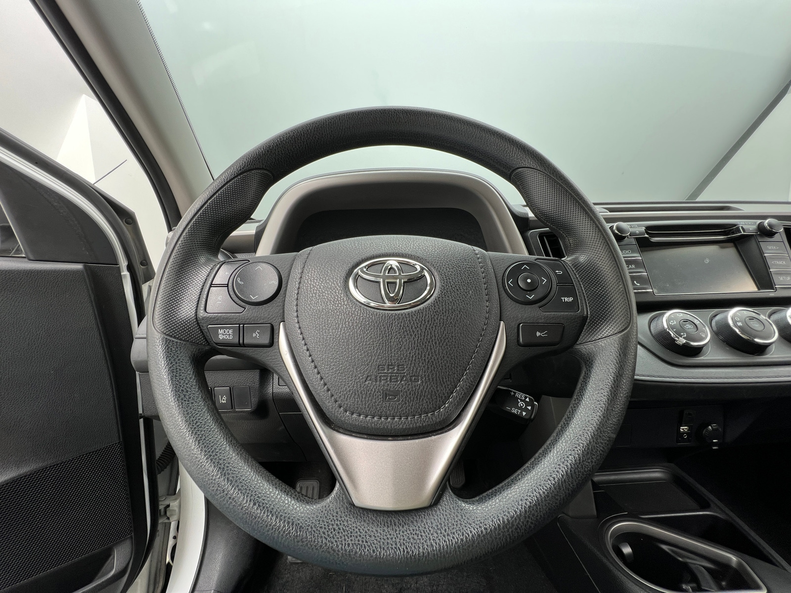Thumbnail: 2017 Toyota RAV4 - 5