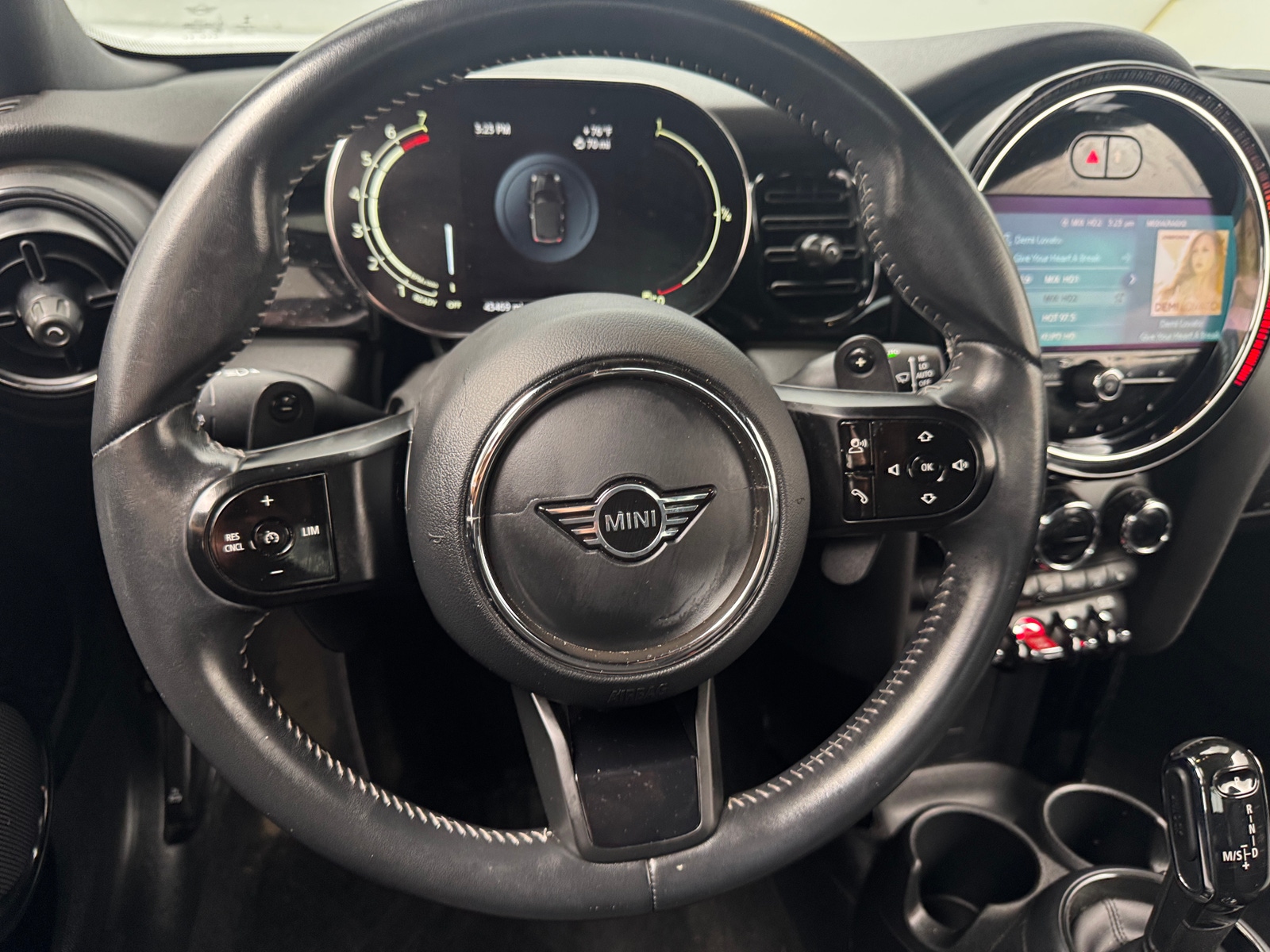 Thumbnail: 2023 MINI Cooper Convertible - 4