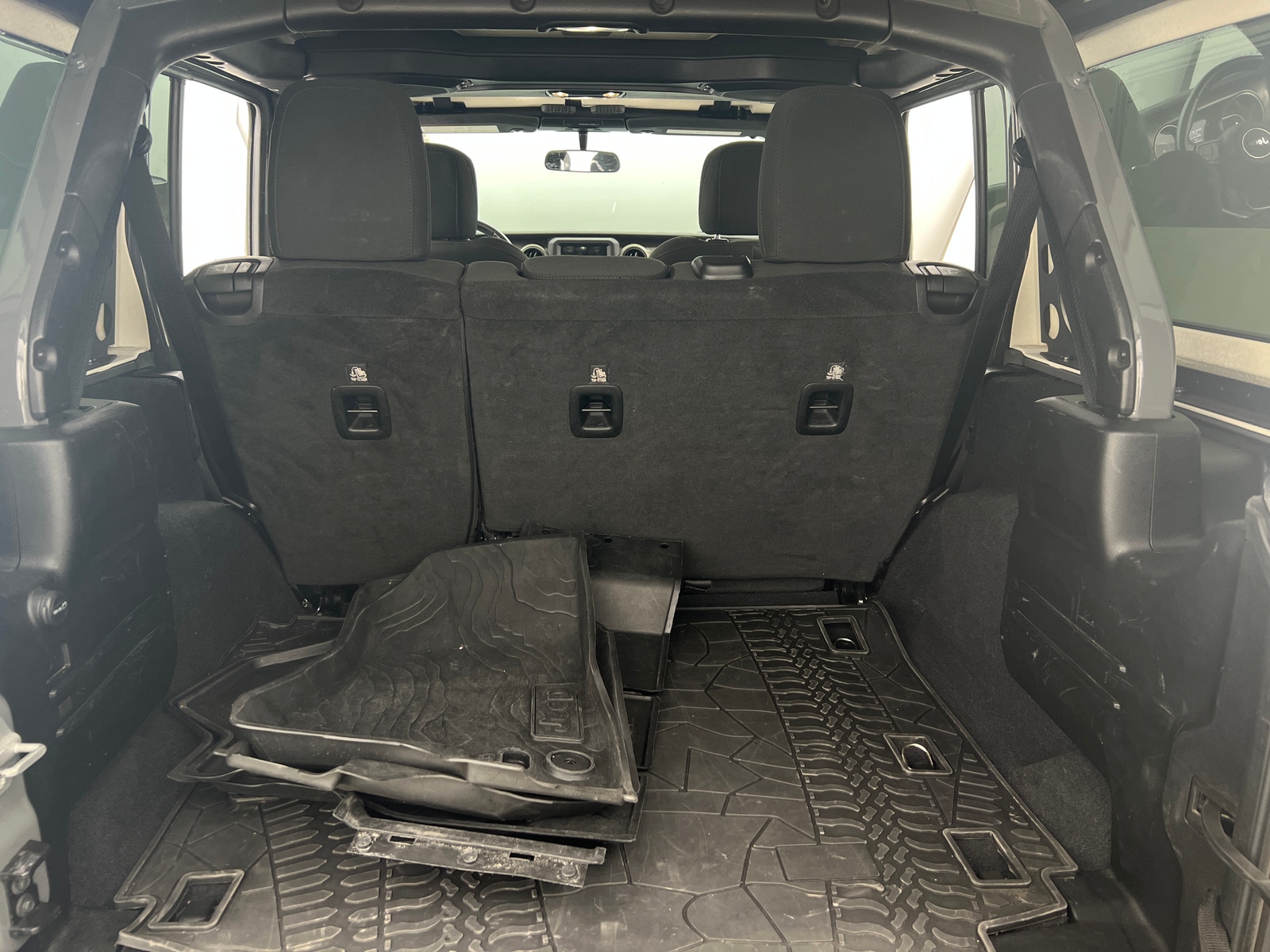 Thumbnail: 2020 Jeep Wrangler - 7