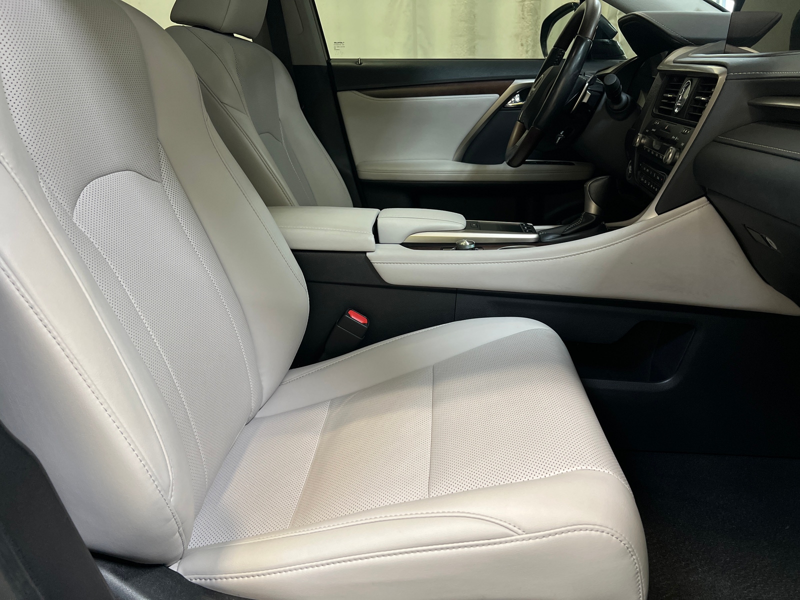 Thumbnail: 2020 Lexus RX - 2