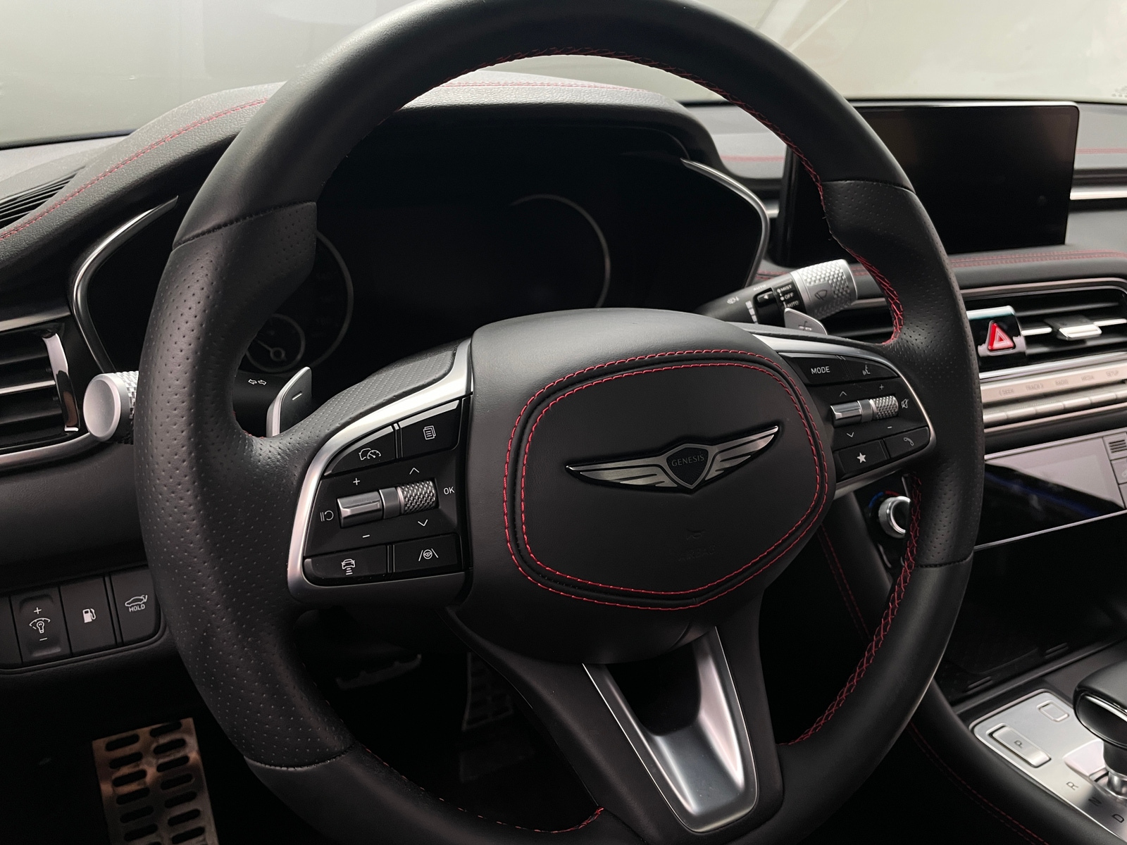 Thumbnail: 2024 Genesis G70 - 4