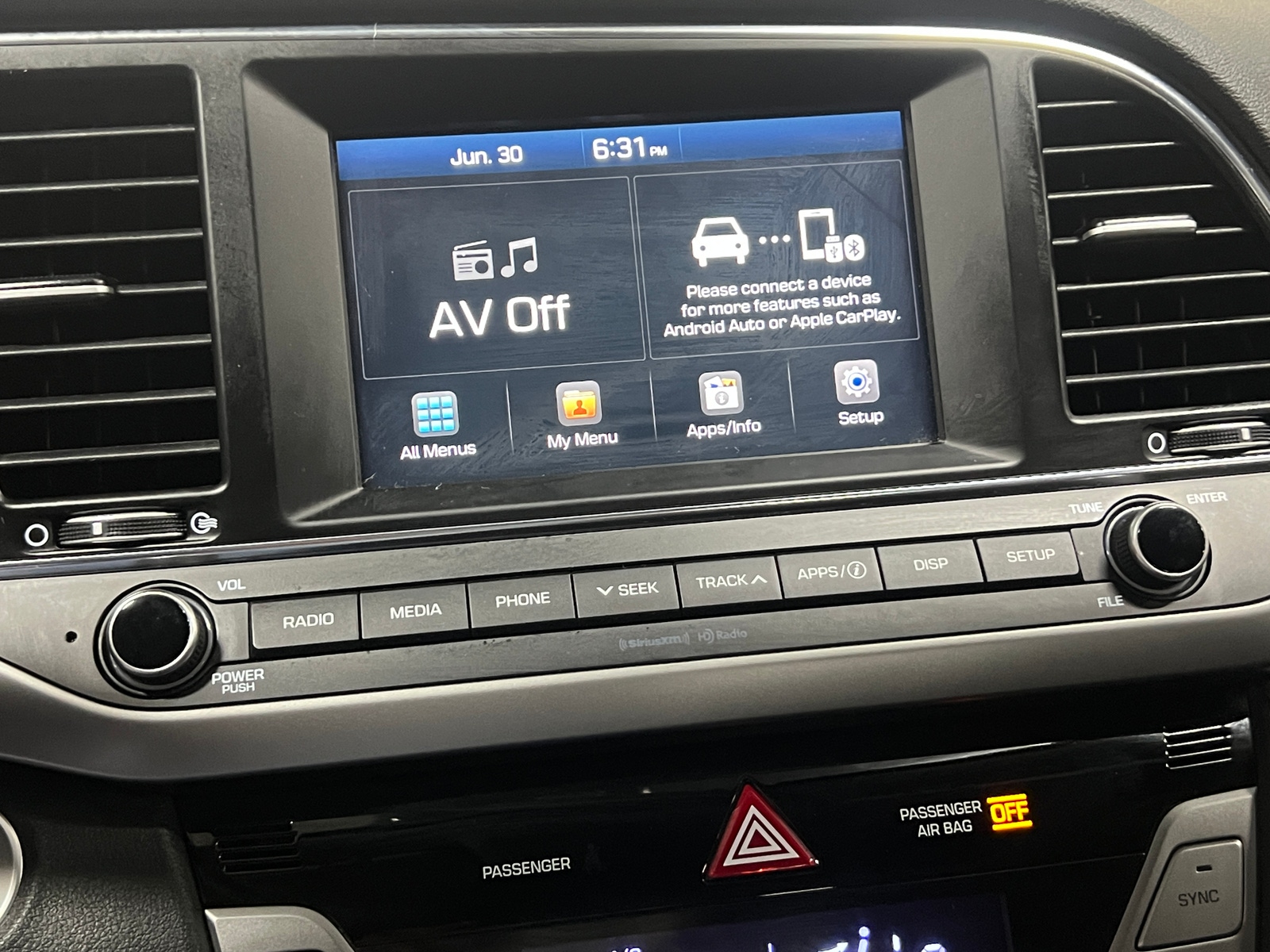 Thumbnail: 2018 Hyundai Elantra - 4