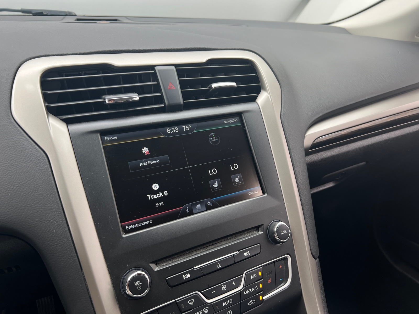 Thumbnail: 2016 Ford Fusion - 3