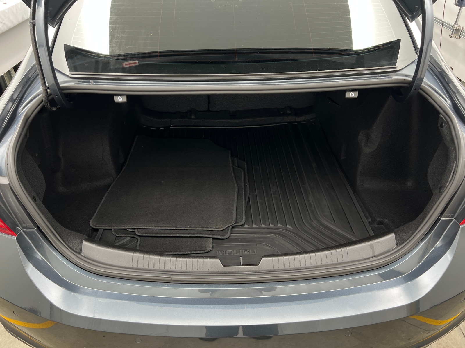 Thumbnail: 2021 Chevrolet Malibu - 7